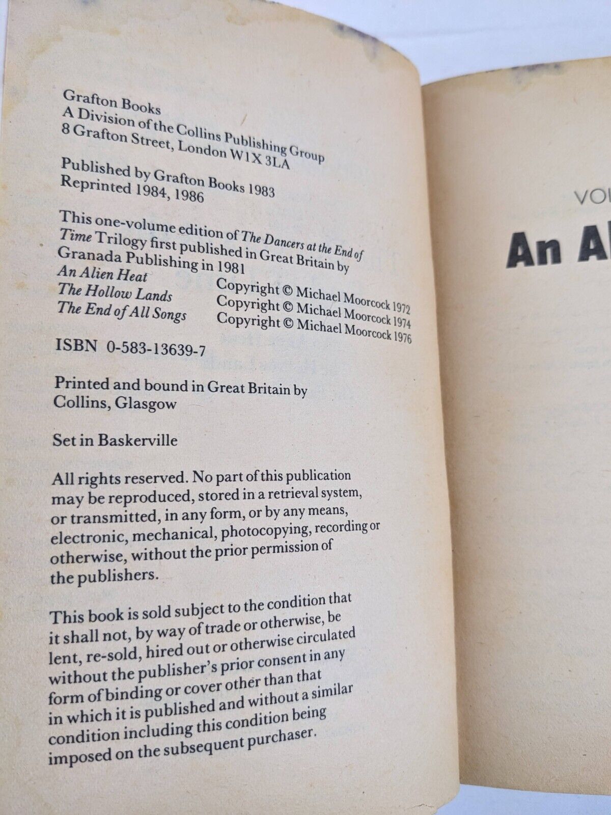 Dancers at the end of time & History of the runestaff by Michael Moorcock 1986