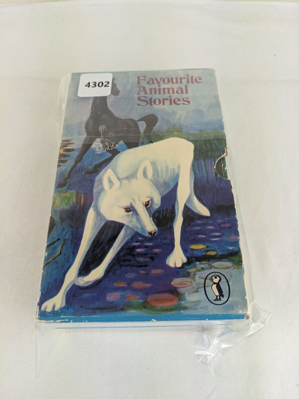 Favourite Animal Stories Puffin Boxset - Black Beauty, Mountain, Custer 1971