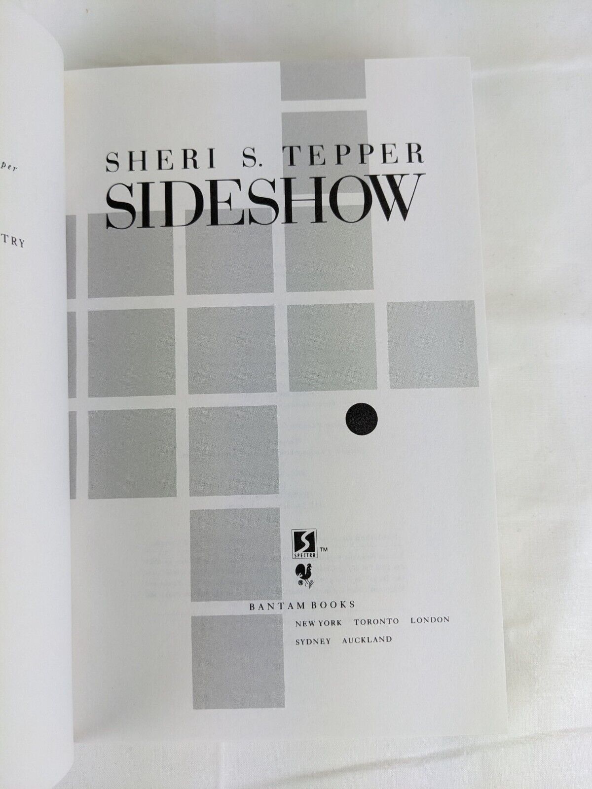 Sideshow by Sheri S. Tepper 1992 hardcover first edition