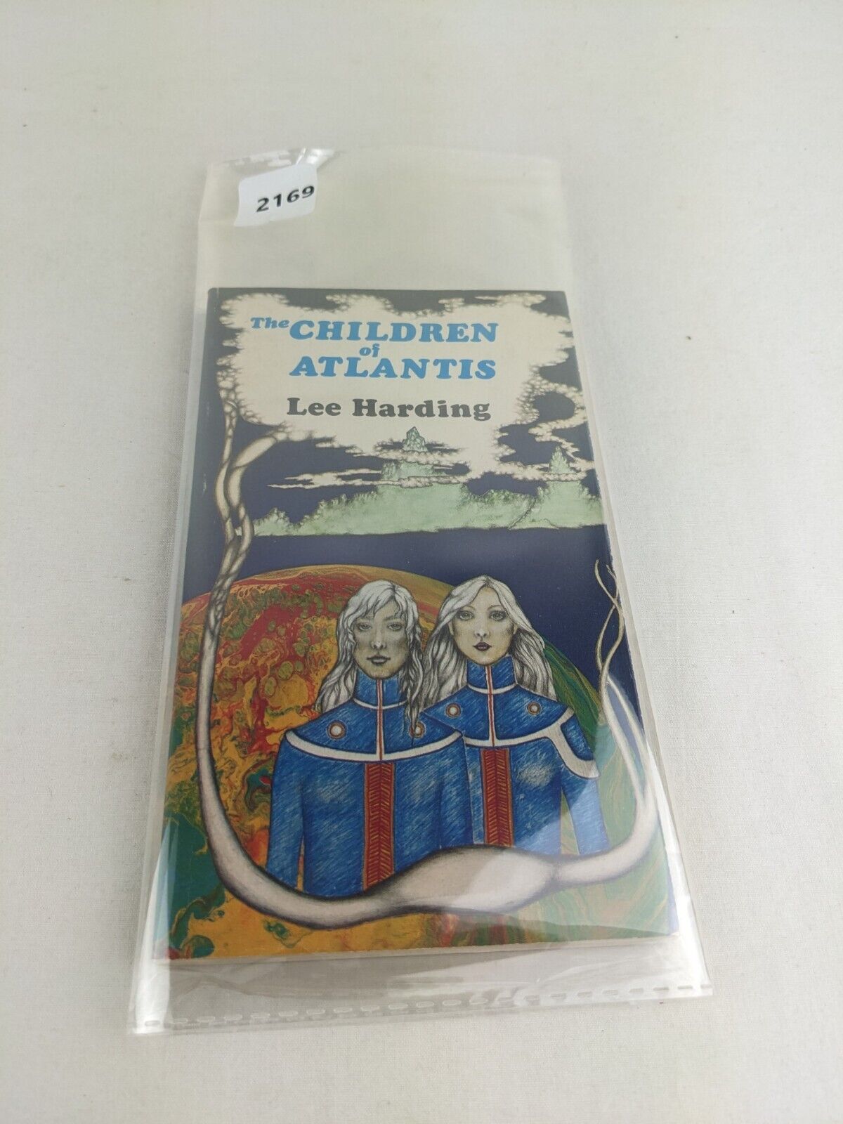 The children of Atlantis by Lee Harding 1976 - Illustrated by Paula Causer