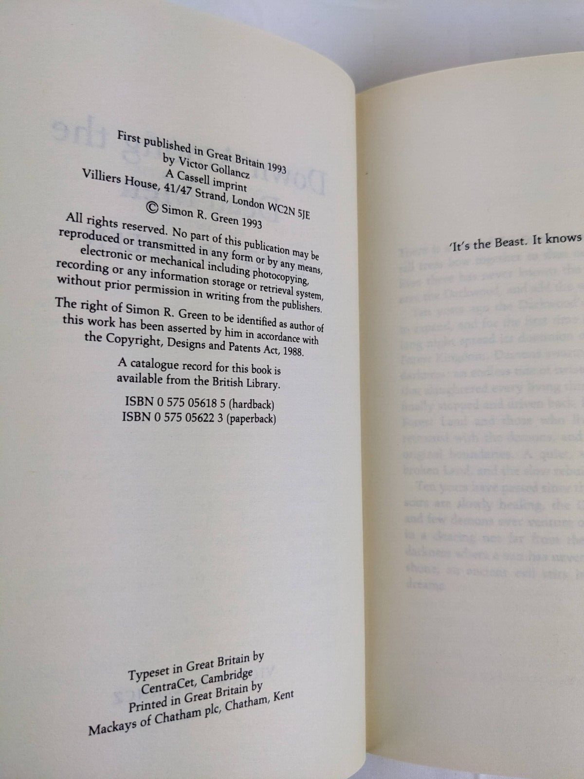 Down among the dead men by Simon R. Green 1993 hardcover Gollancz Fantasy