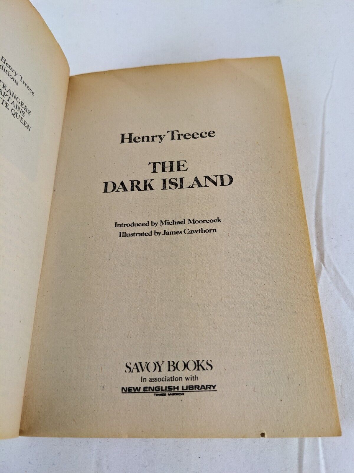 Henry Treece: The dark island & The great captains 1980  - Celtic Tetralogy