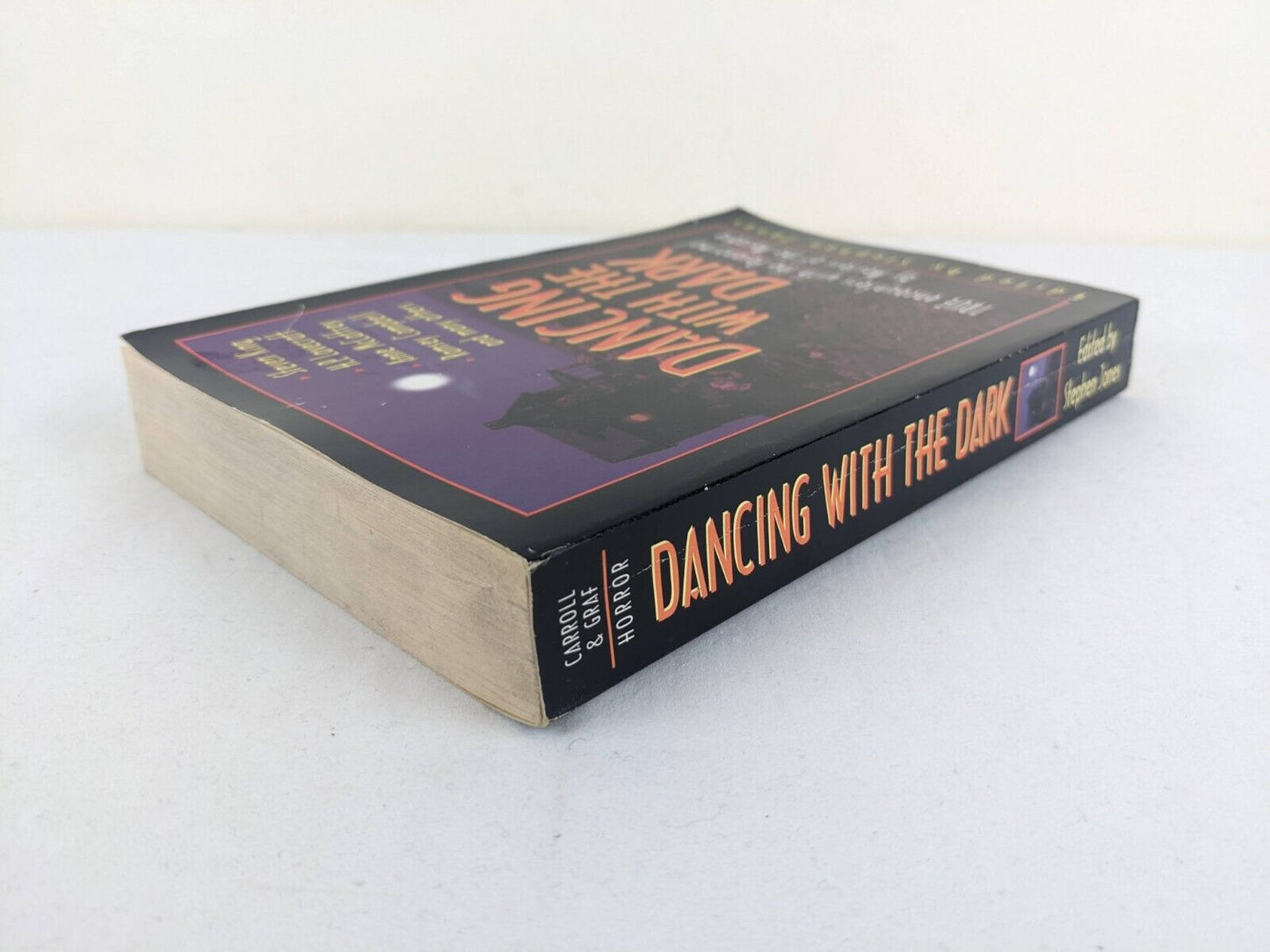 Dancing with the dark edited by Stephen Jones 1999