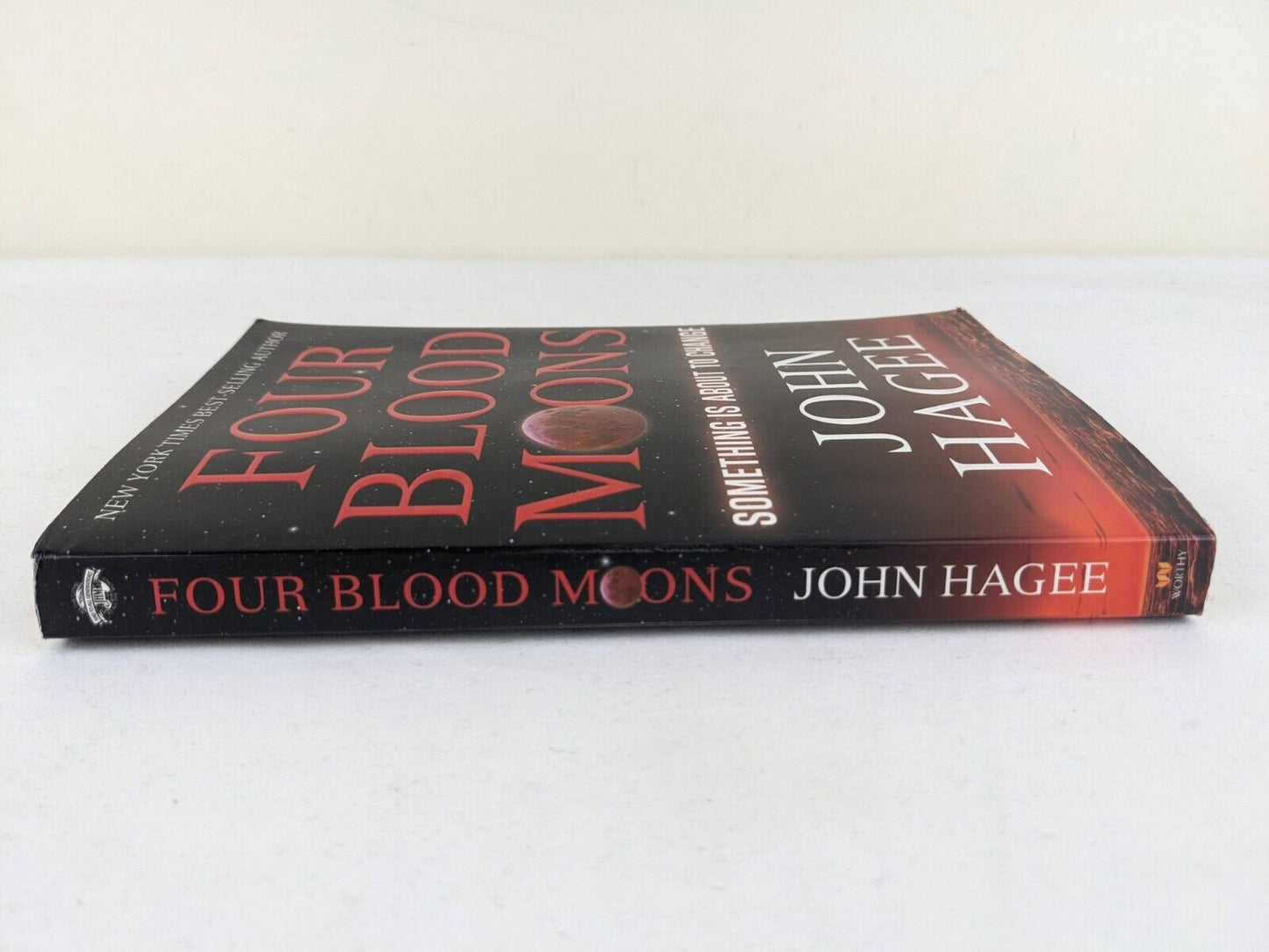 Four blood moons by John Hagee 2013