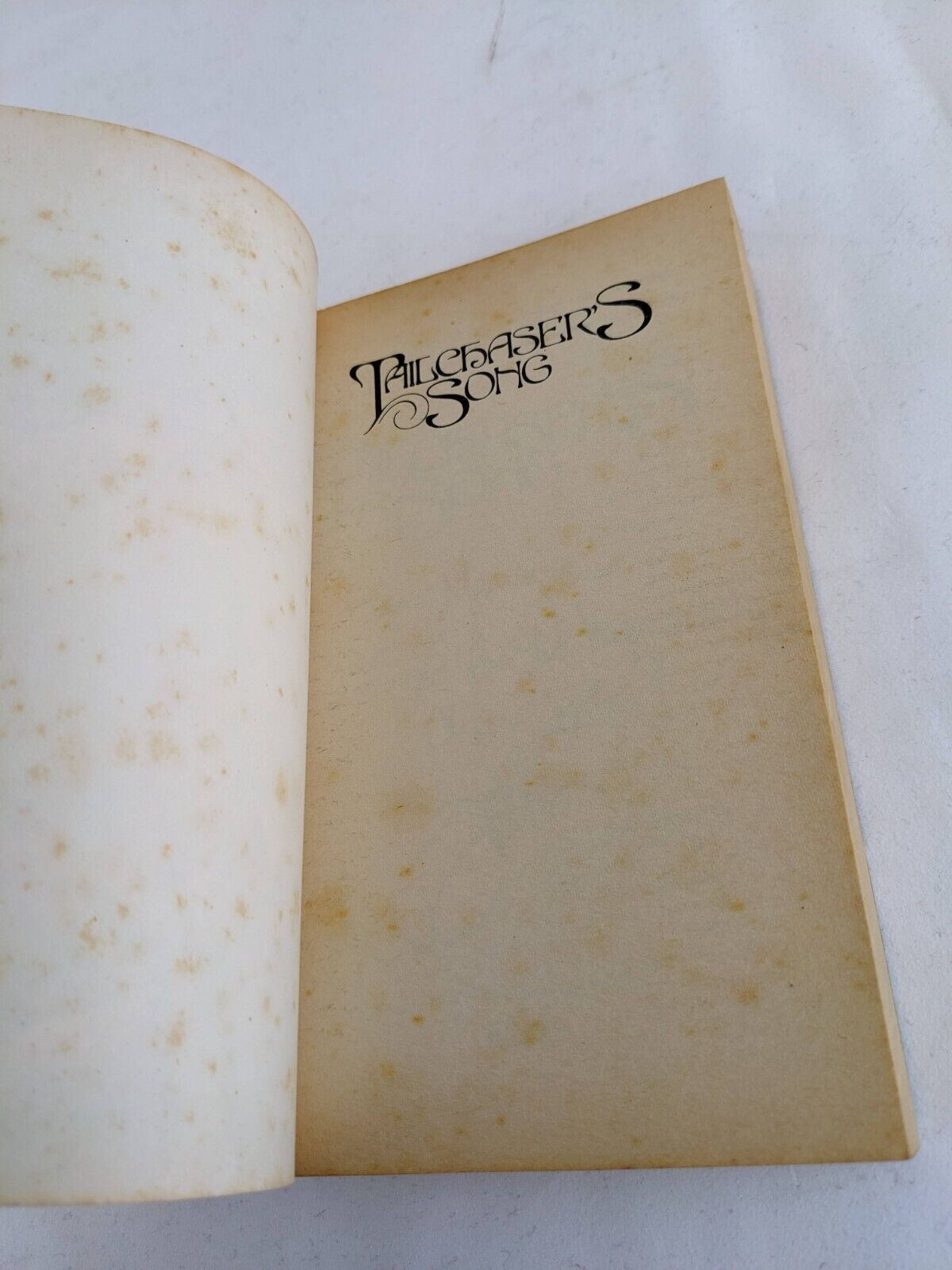 Tailchaser's song by Tad Williams 1986 Signed by Author