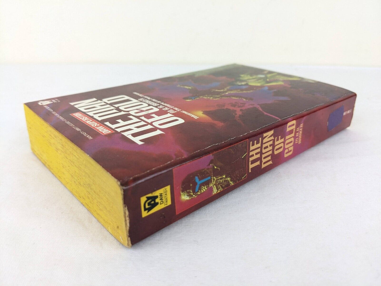 The man of gold by M. A. R. Barker 1984 - Tekumel empire of the petal throne d&d