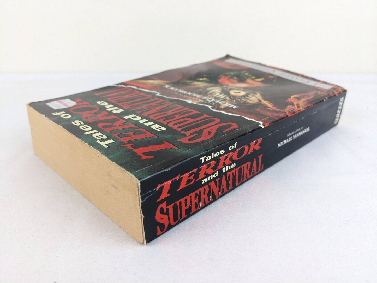 Tales of terror and the supernatural introduced by Michael Moorcock 1996