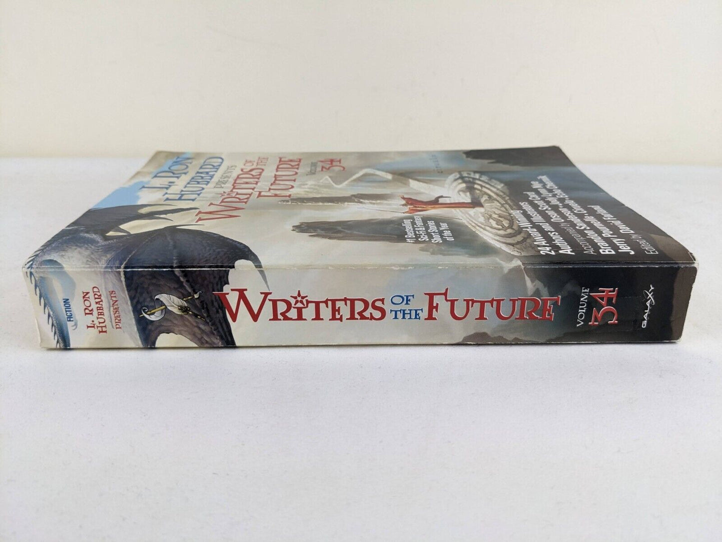 L. Ron Hubbard Presents Writers of the Future 34 edited by David Farland 2018