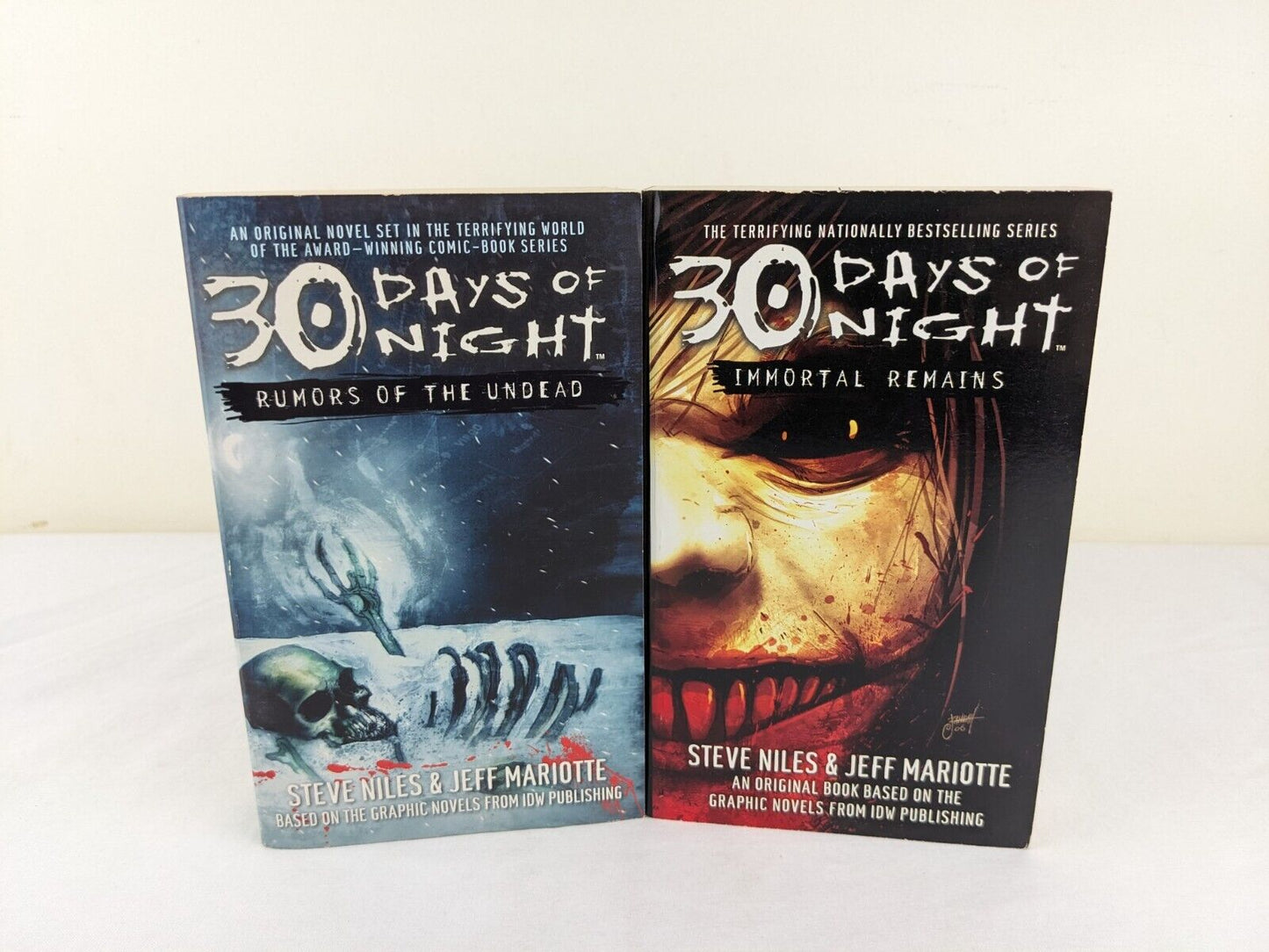 30 days of night: Rumors of the undead & Immortal remains by Steve Niles 2006