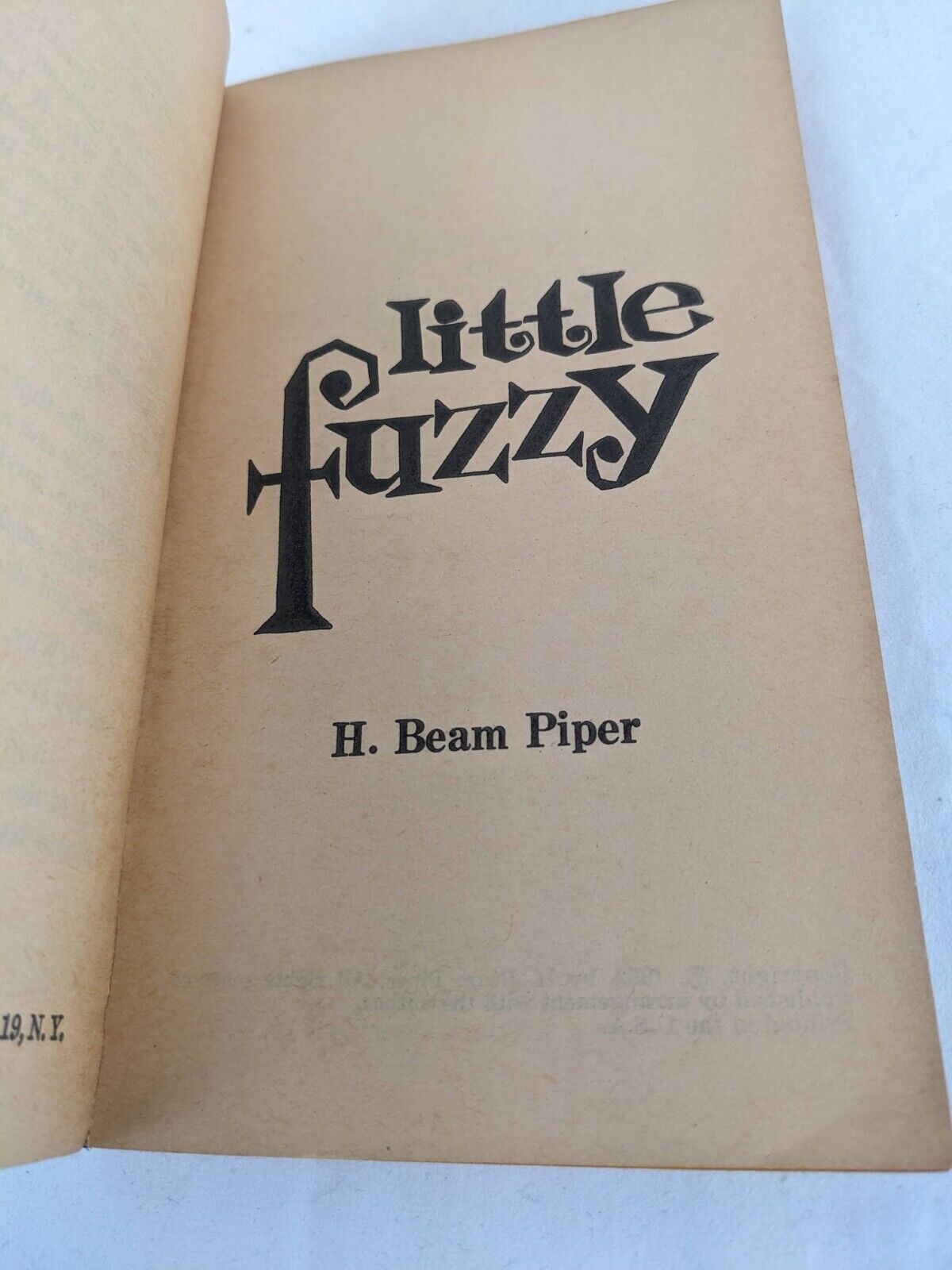 Little fuzzy by H. Beam Piper 1962 Vintage Ace books