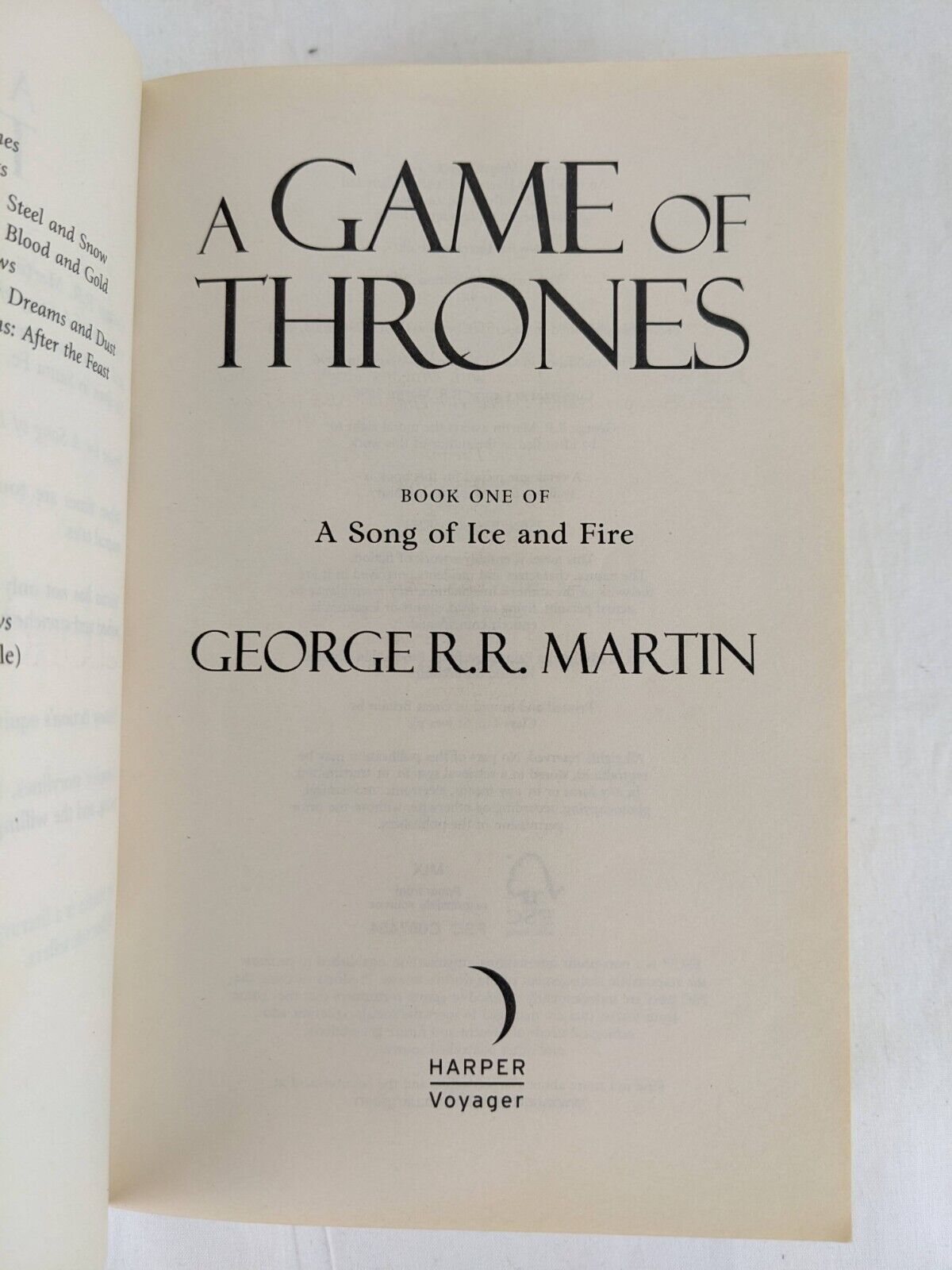 A game of thrones by George R.R. Martin 2014 A Song of ice and fire