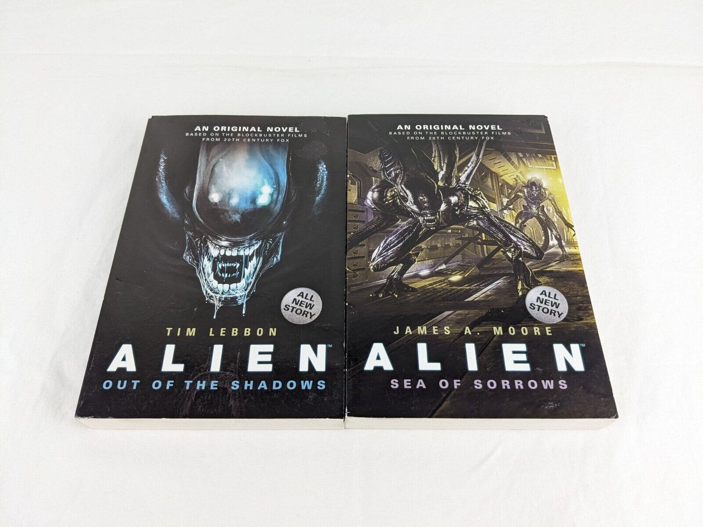 Alien: Out of the shadows & Sea of sorrows by Tim Lebbon & James Moore 2014