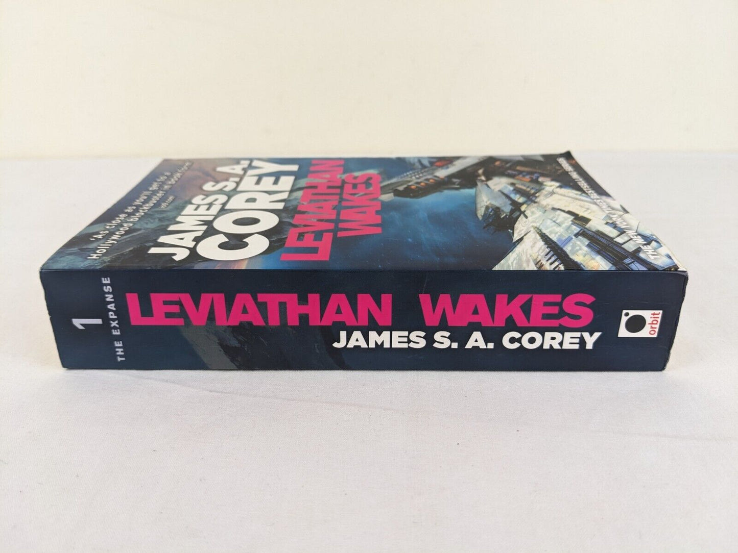 Leviathan Wakes by James S. A. Corey 2012 The Expanse
