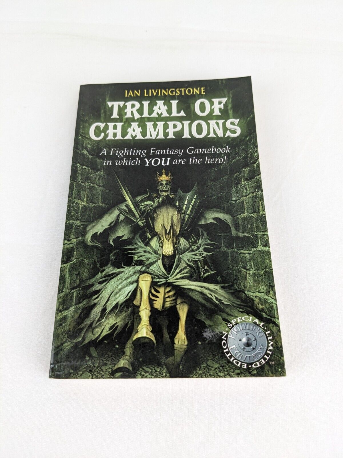 Trial of champions by Ian Livingstone 2003 Fighting Fantasy