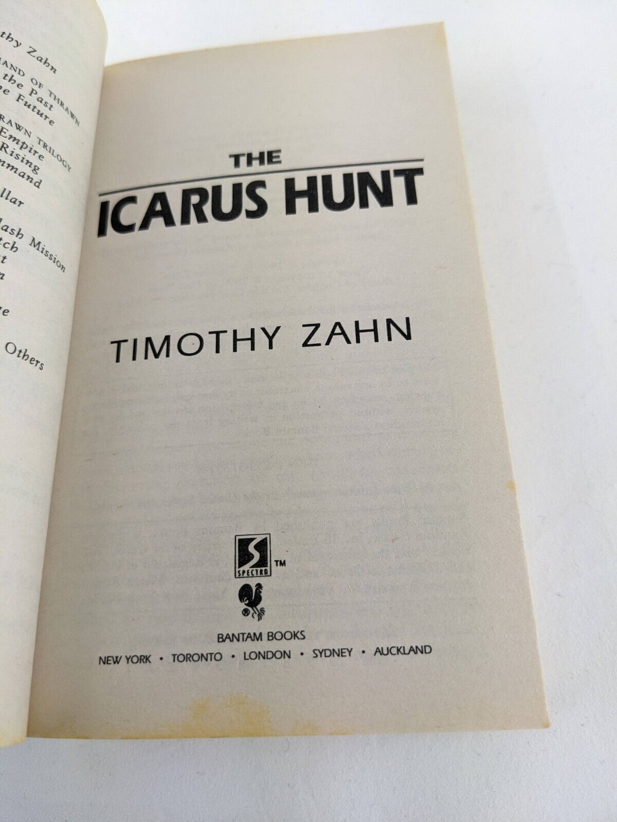 Icarus hunt by Timothy Zahn 2000
