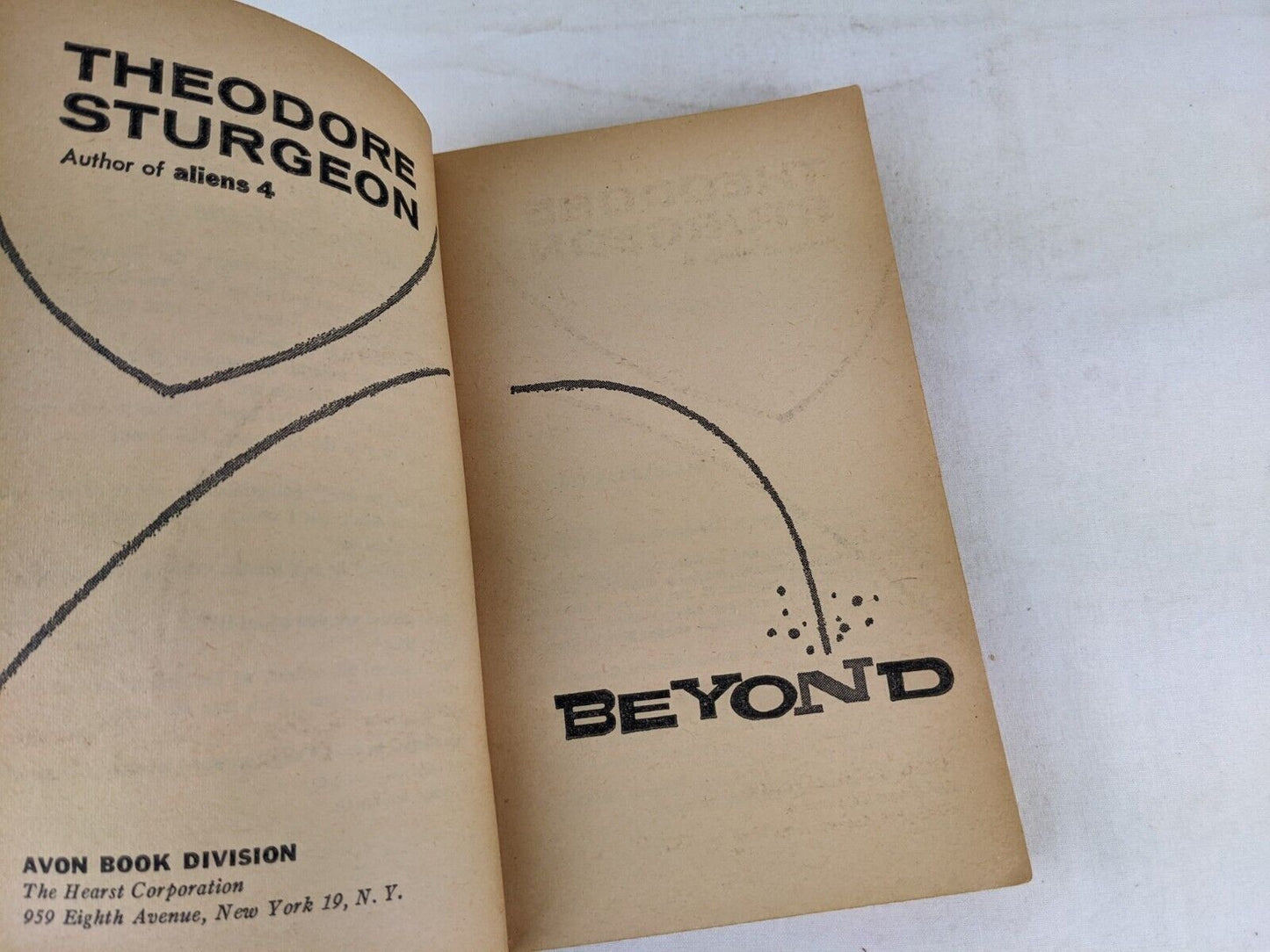 Beyond by Theodore Sturgeon 1960 Avon Books