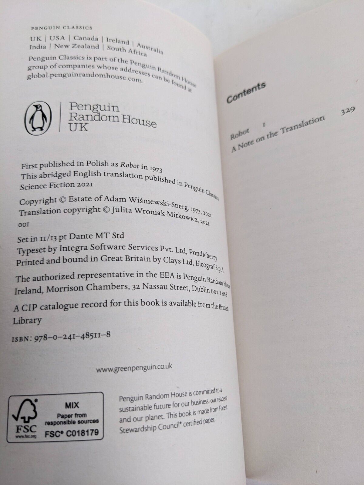 Robot by Adam Wisniewski-Snerg 2021 translated by Tomasz Mirkowicz Scifi