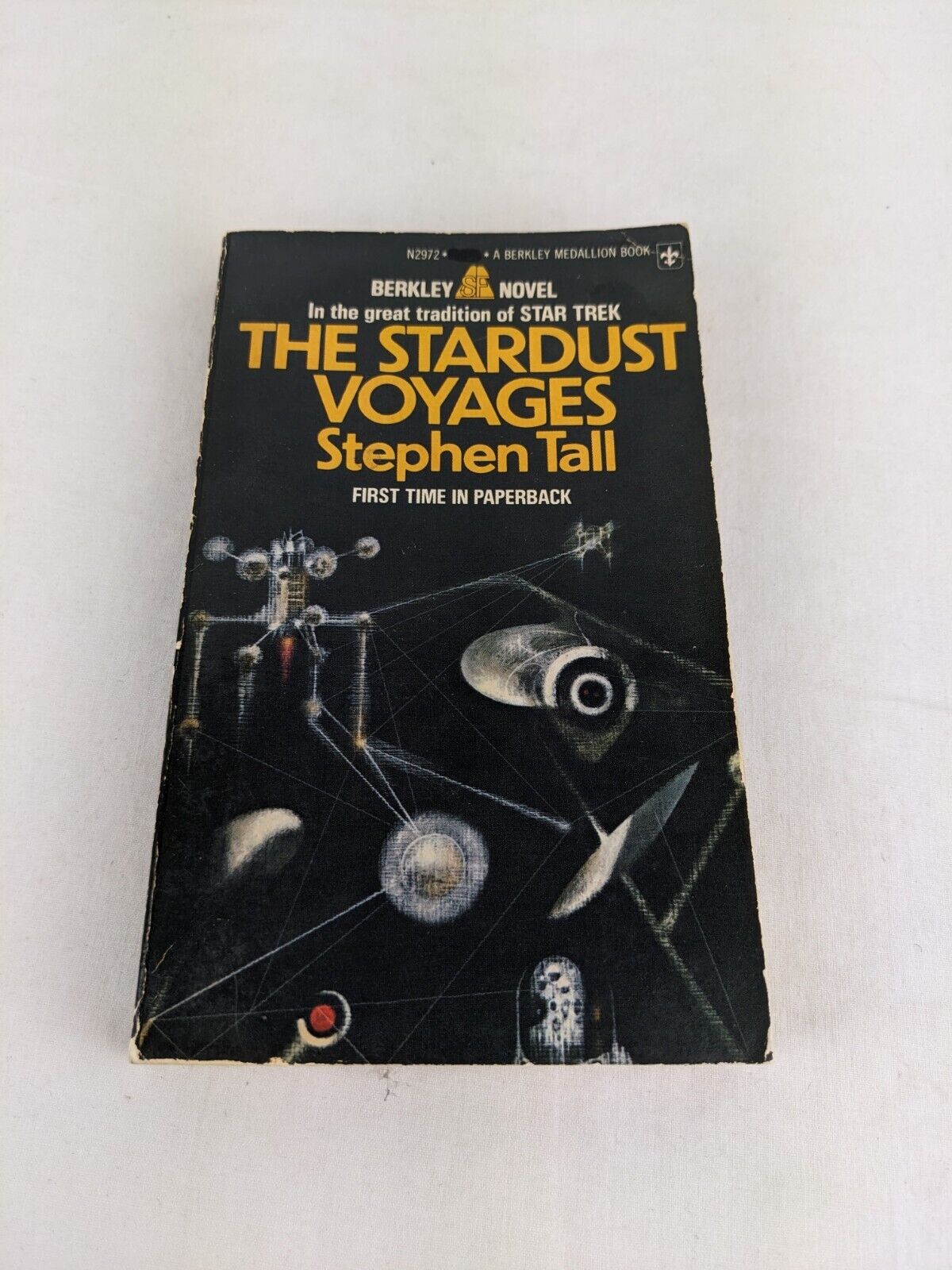 The stardust voyages by Stephen Tall 1975