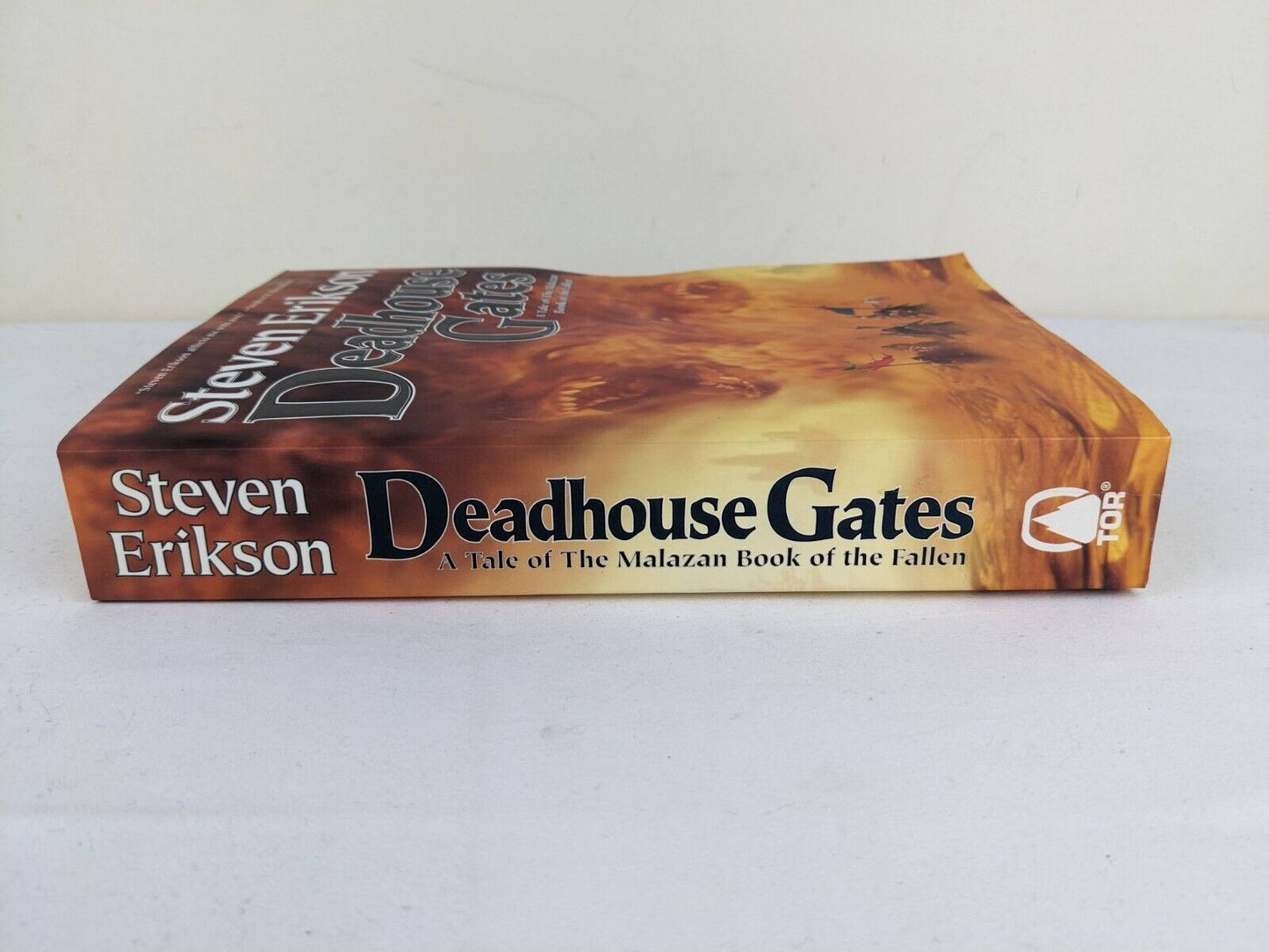 Deadhouse gates by Steven Erikson 2005 First Edition Paperback Malazan