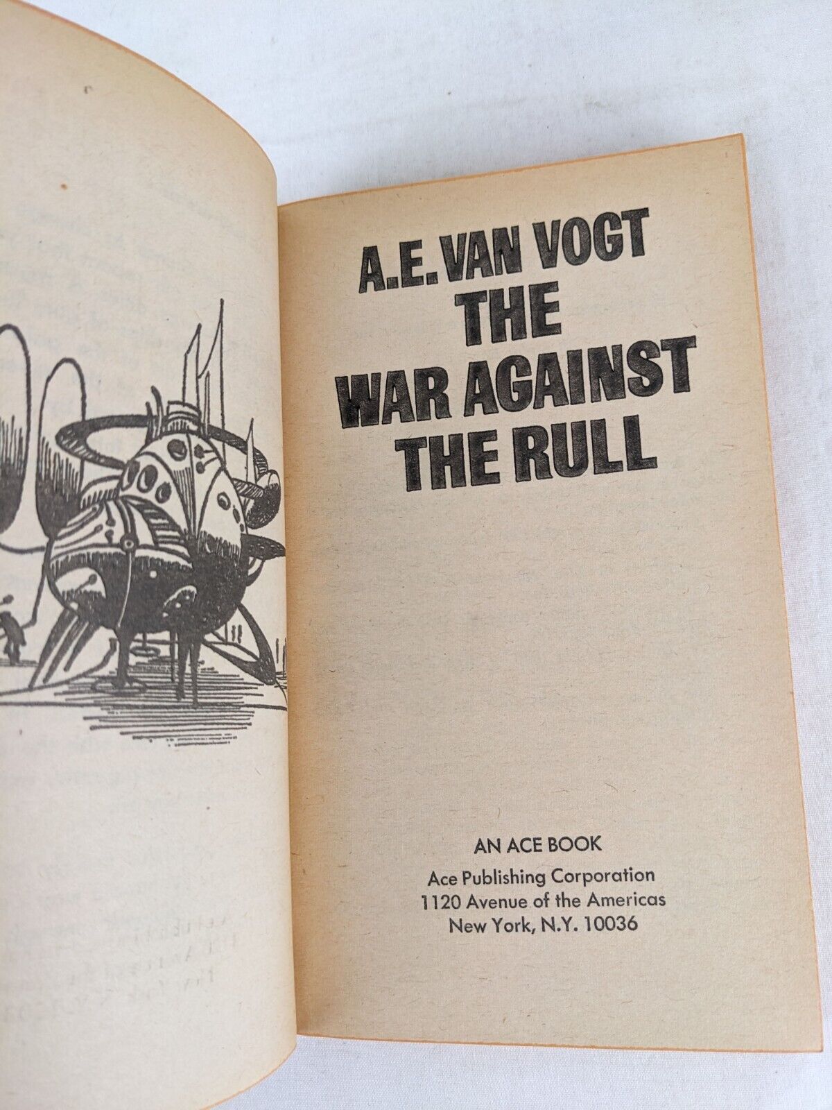The war against the rull by A.E. Van Vogt 1959 Ace books