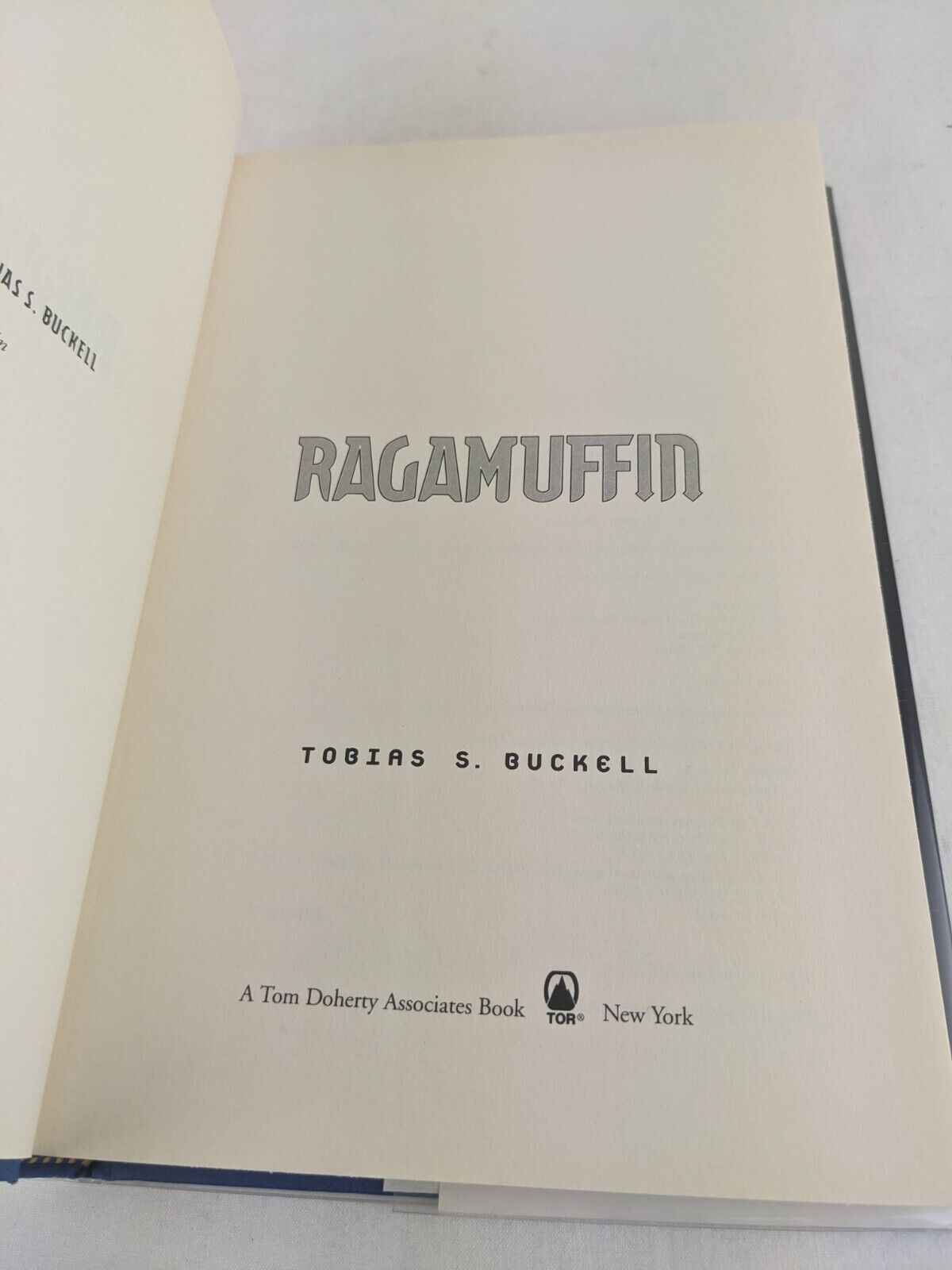 Xenowealth: Crystal Rain & Ragamuffin by Tobias Buckell 2006 Hardcover First Ed.