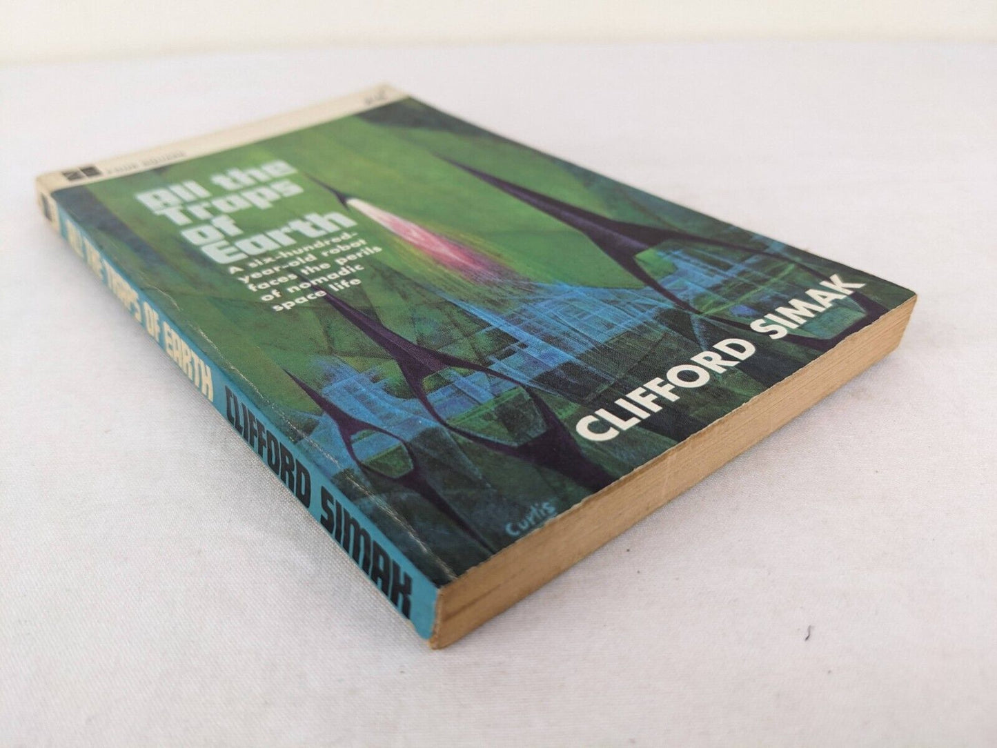 All the traps of Earth by Clifford Simak four square books 1964