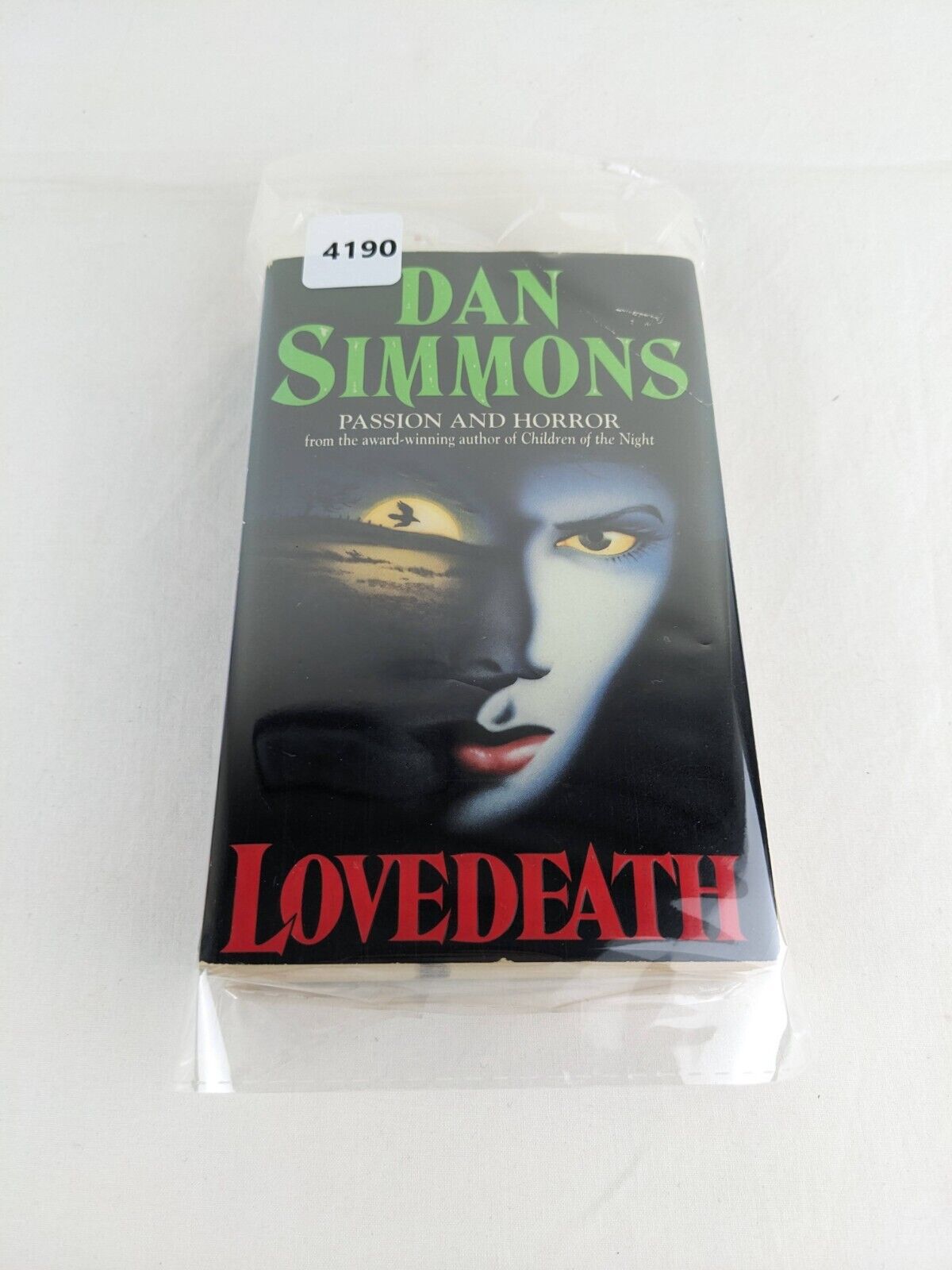 Lovedeath by Dan Simmons 1994