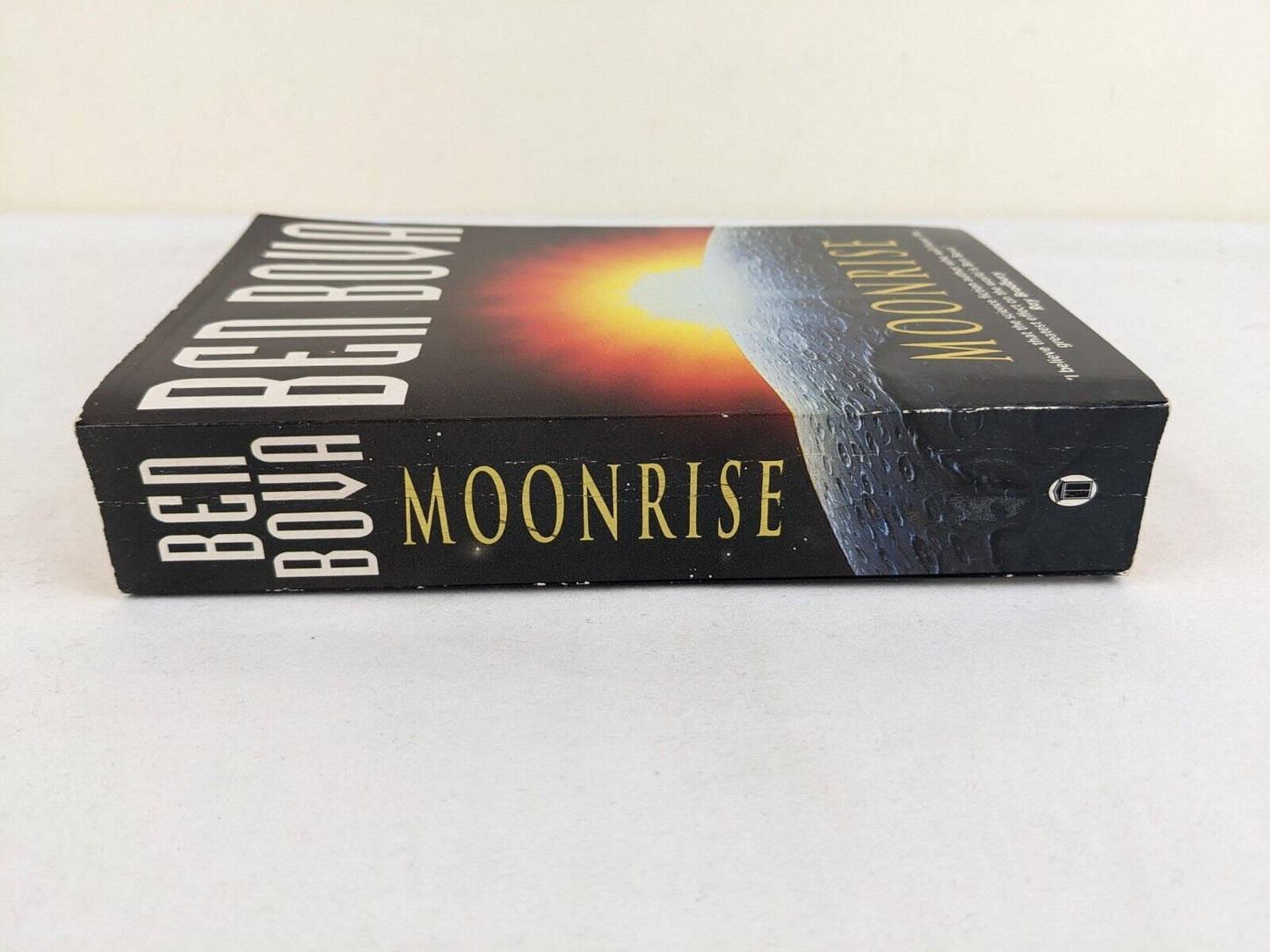 Moonrise by Ben Bova 1997 Signed by author