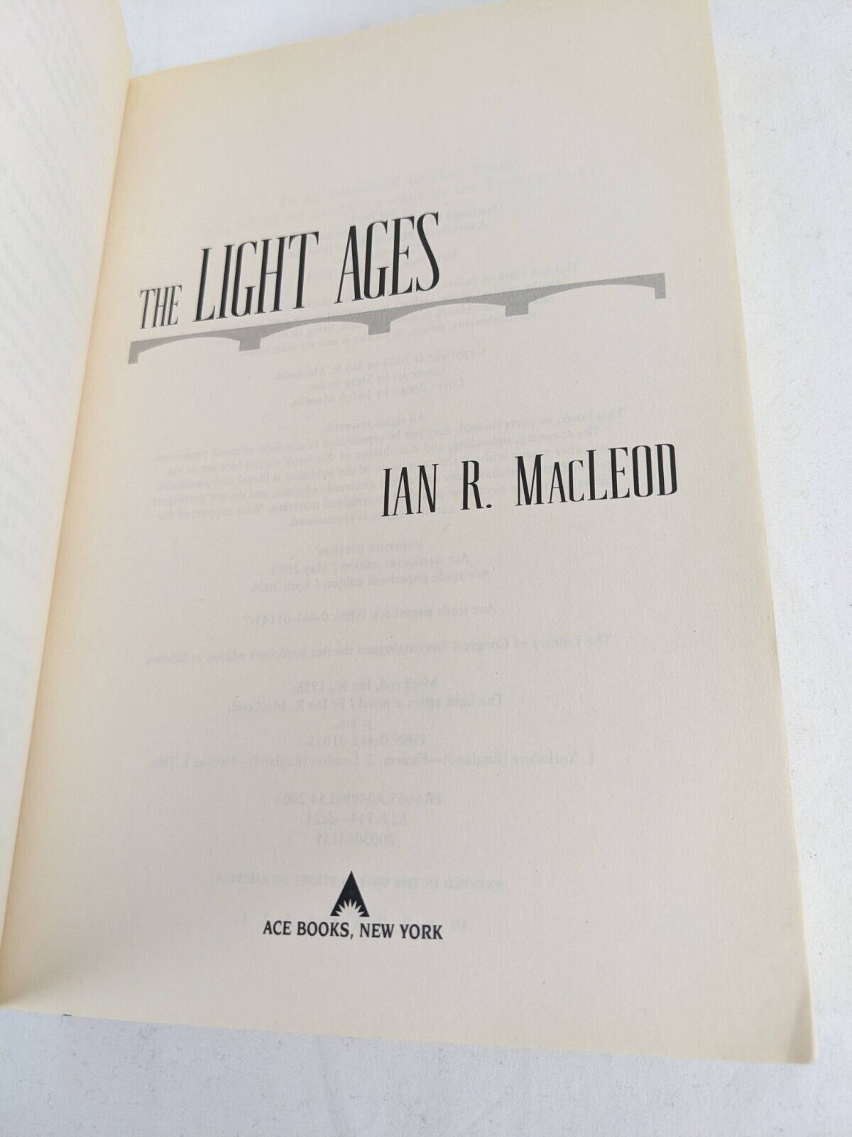 The light ages by Ian R. MacLeod 2004