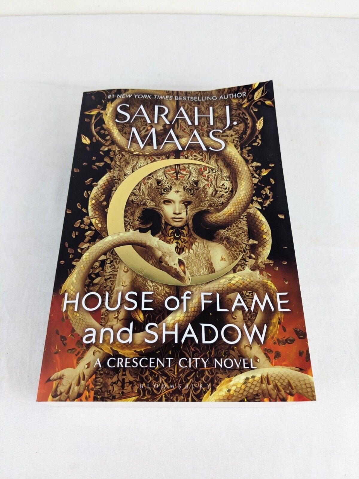 House of flame and shadow by Sarah J. Maas 2024 Crescent City