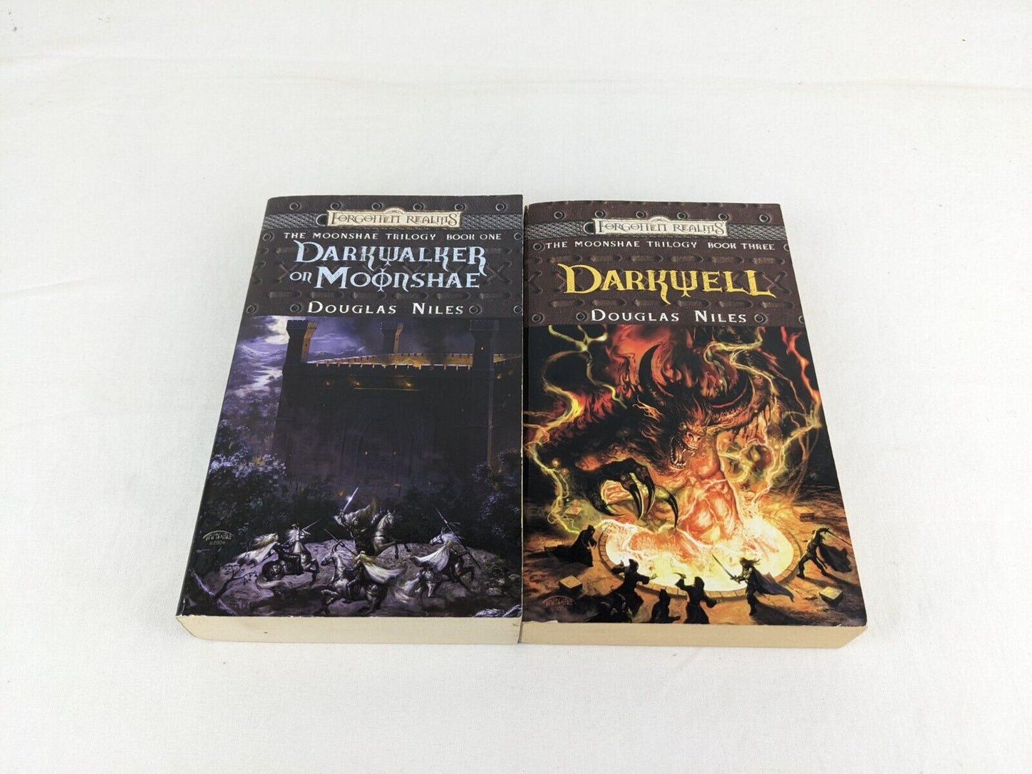 Forgotten realms: Darkwalker or Moonshae & Darkwell by Douglas Niles - Moonshae