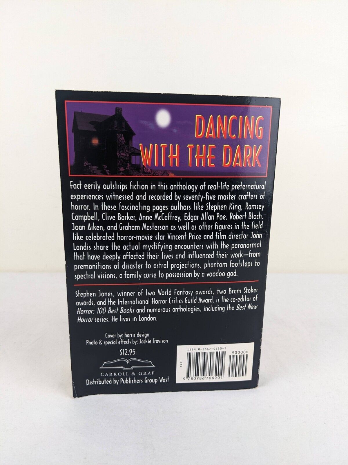 Dancing with the dark edited by Stephen Jones 1999