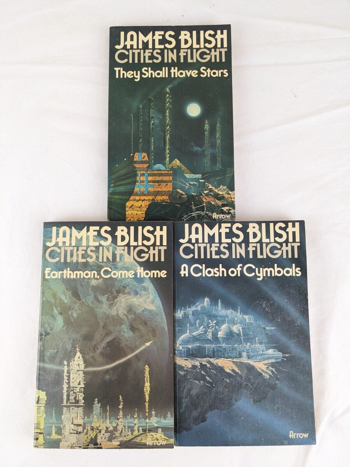 Shall have stars, Earthman & Clash of Cymbals by James Blish 1974 Arrow