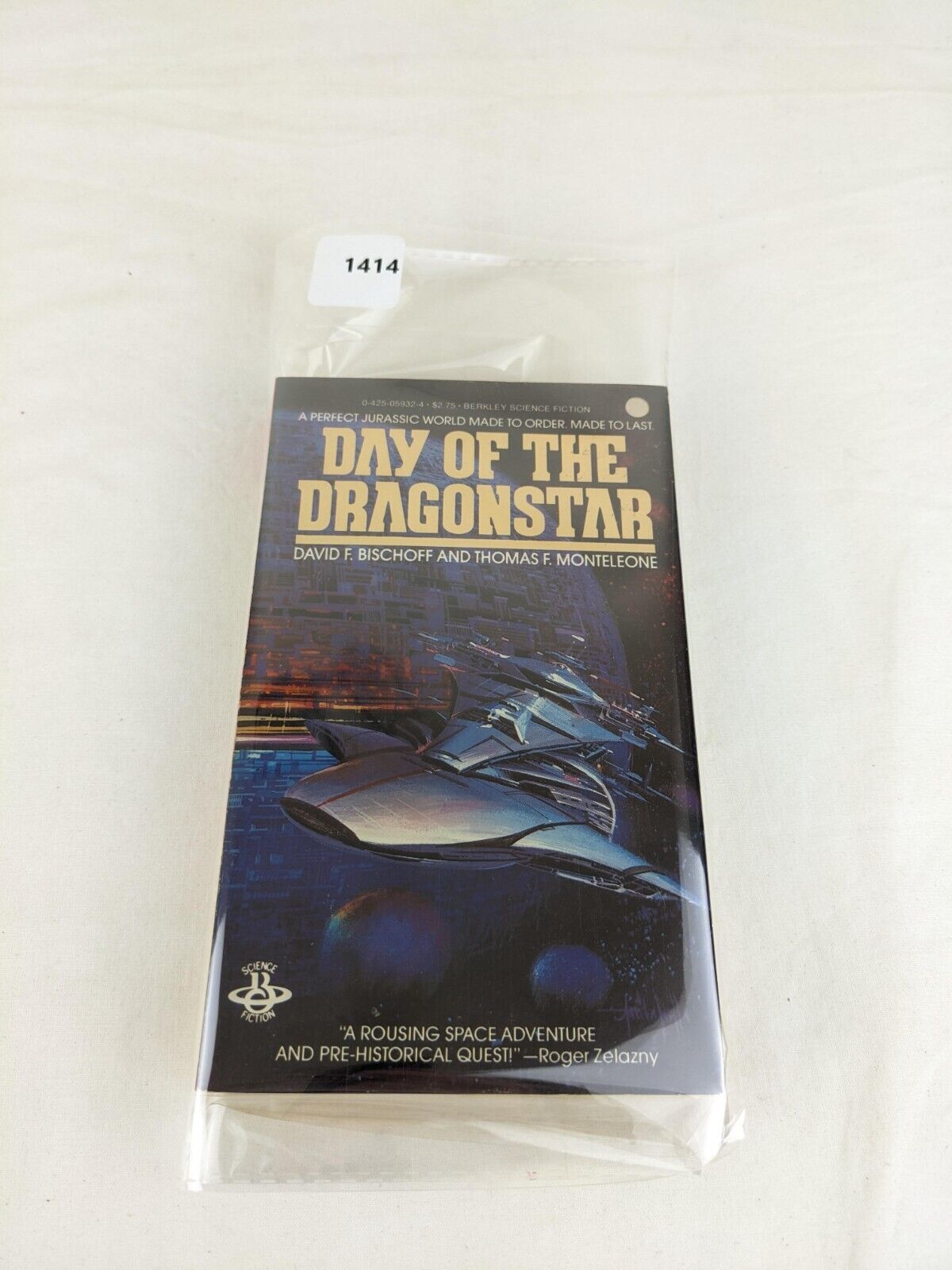 Day of the dragonstar by David F. Bischoff and Thomas F. Monteleone 1983