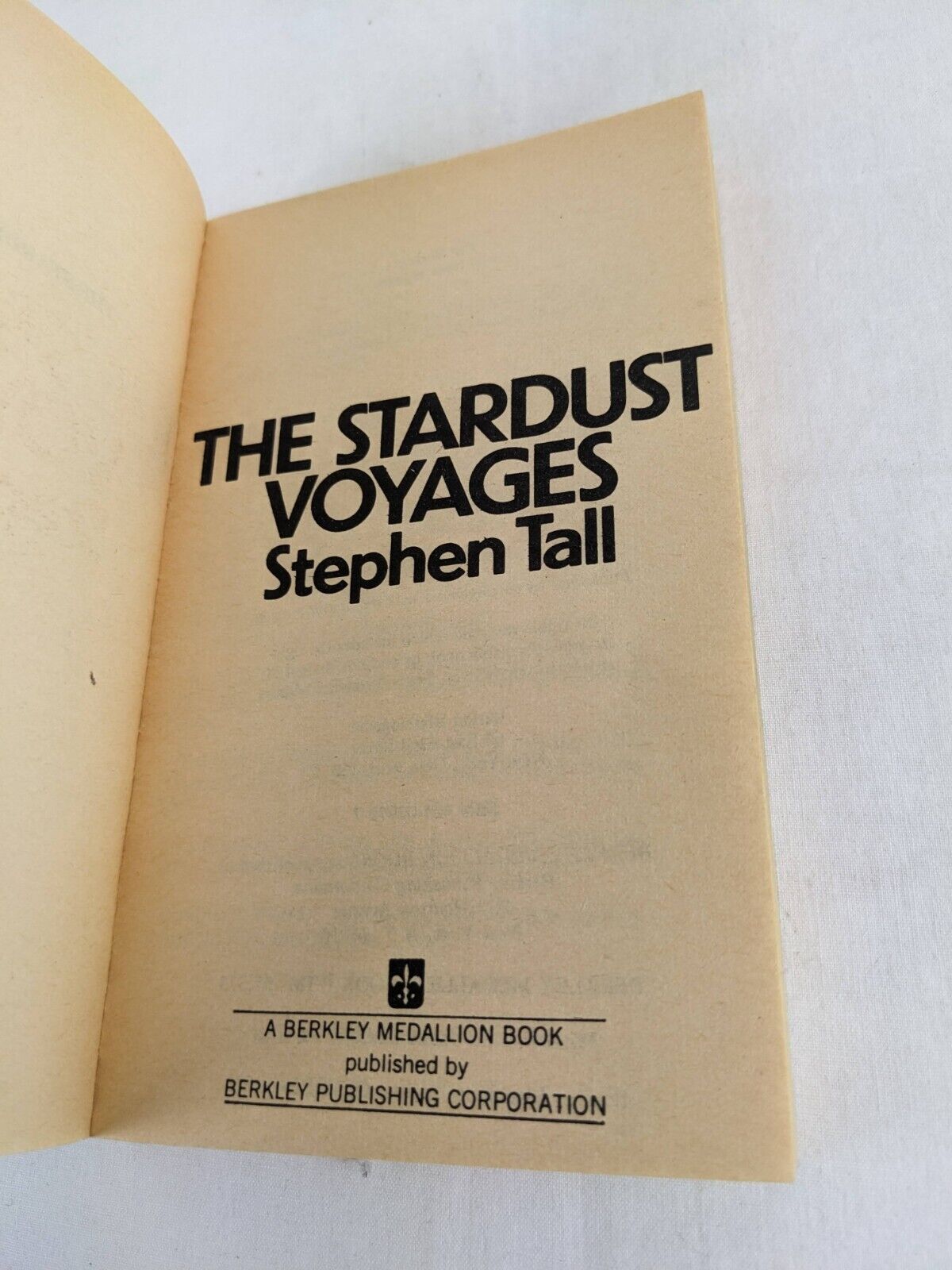 The stardust voyages by Stephen Tall 1975