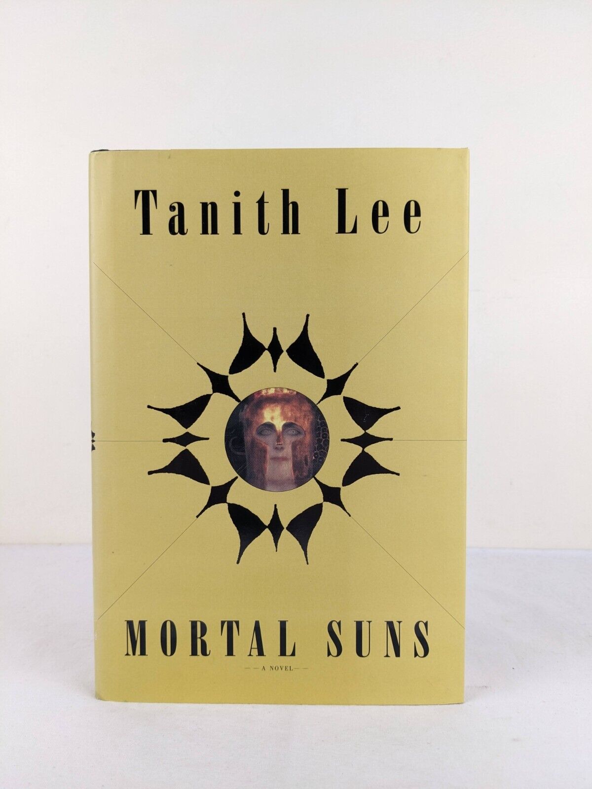 Mortal suns by Tanith Lee 2003 Hardcover First Edition