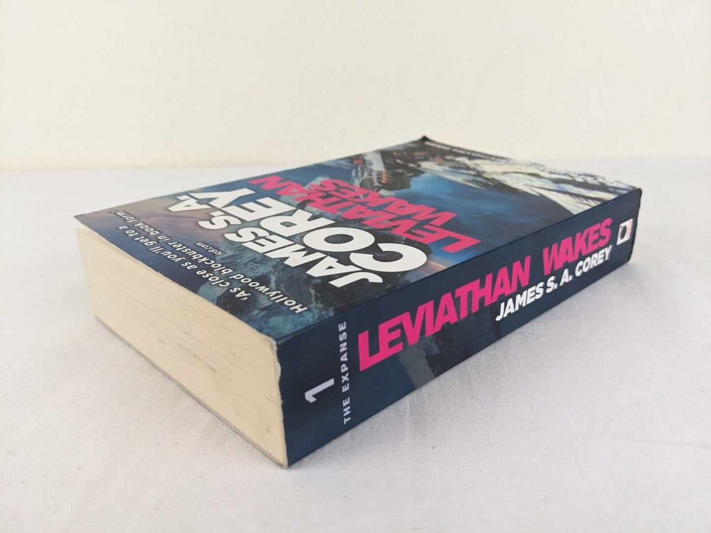 Leviathan Wakes by James S. A. Corey 2012 The Expanse