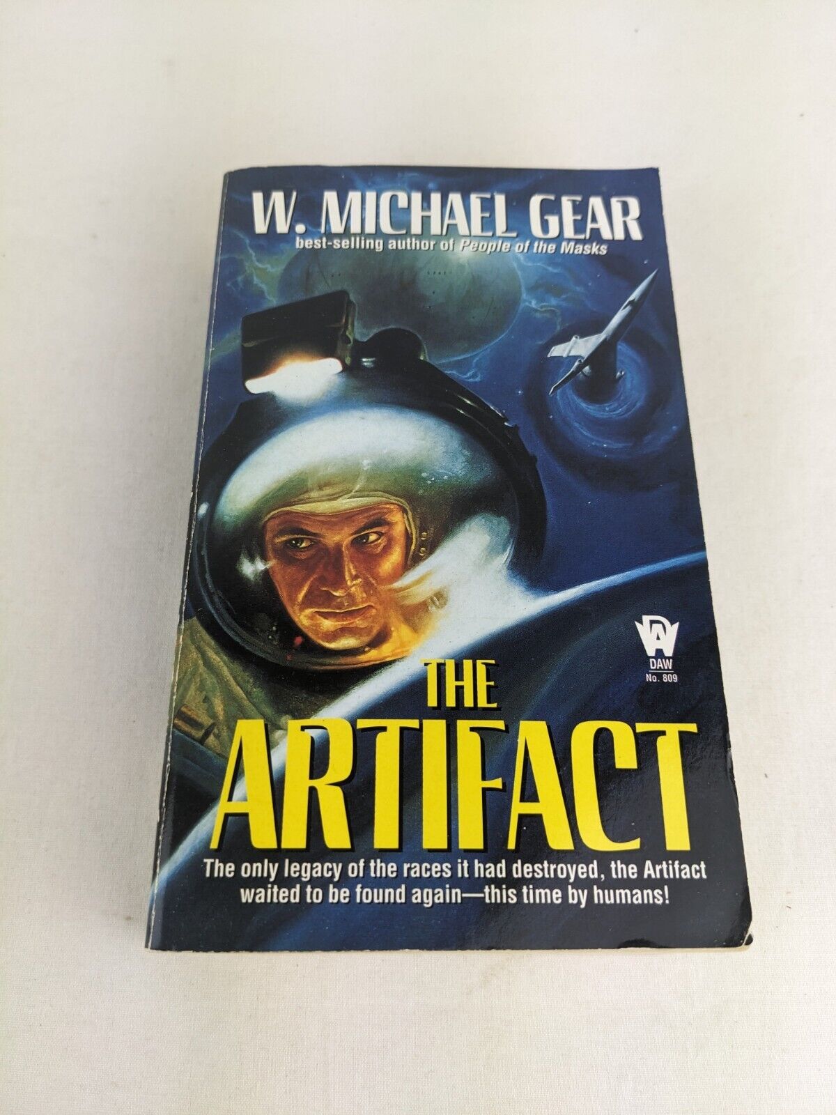 The Artifact by W. Michael Gear 1990