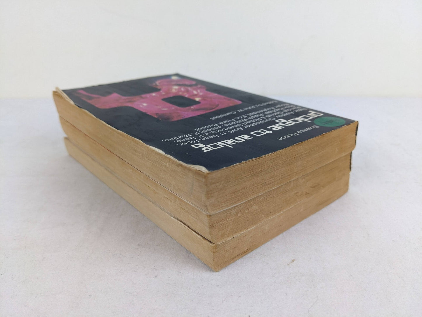 5561167