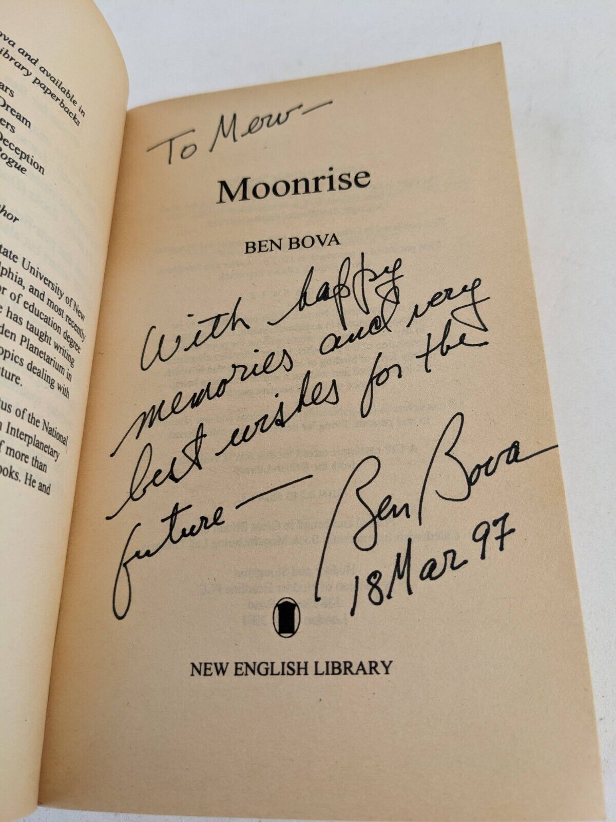 Moonrise by Ben Bova 1997 Signed by author