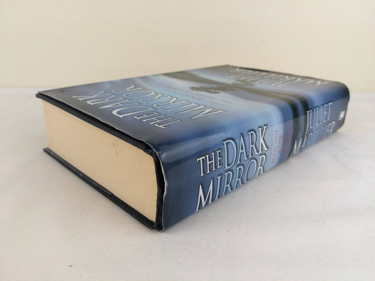 The dark mirror by Juliet Marillier 2004 Hardcover Bridei Chronicles RARE HC