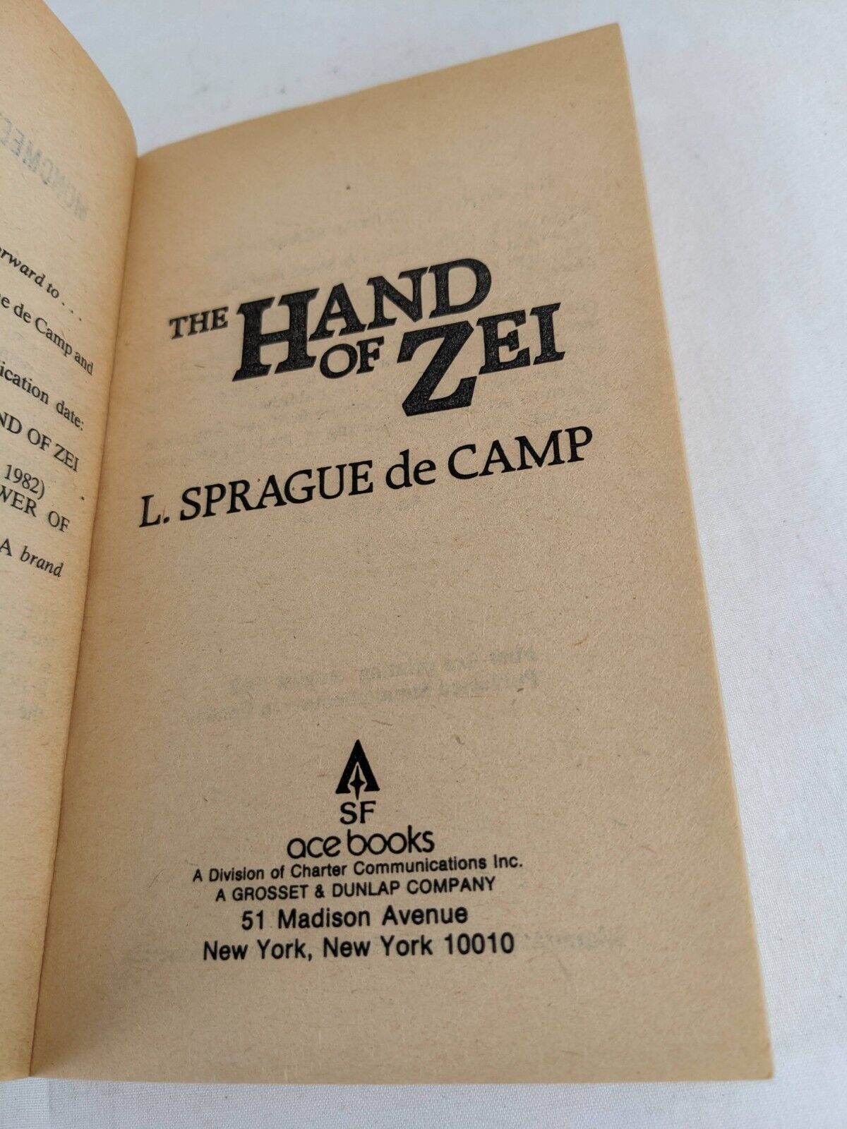 The hand of Zei by L. Sprague de Camp 1982  Viagens Interplanetarias