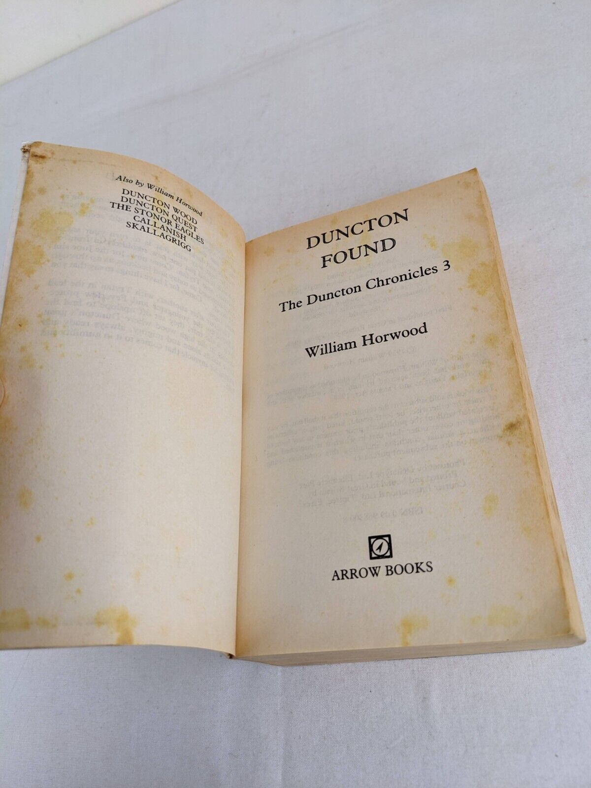 The duncton chronicles 1-3 by William Horwood - Wood, Quest & Found 1985