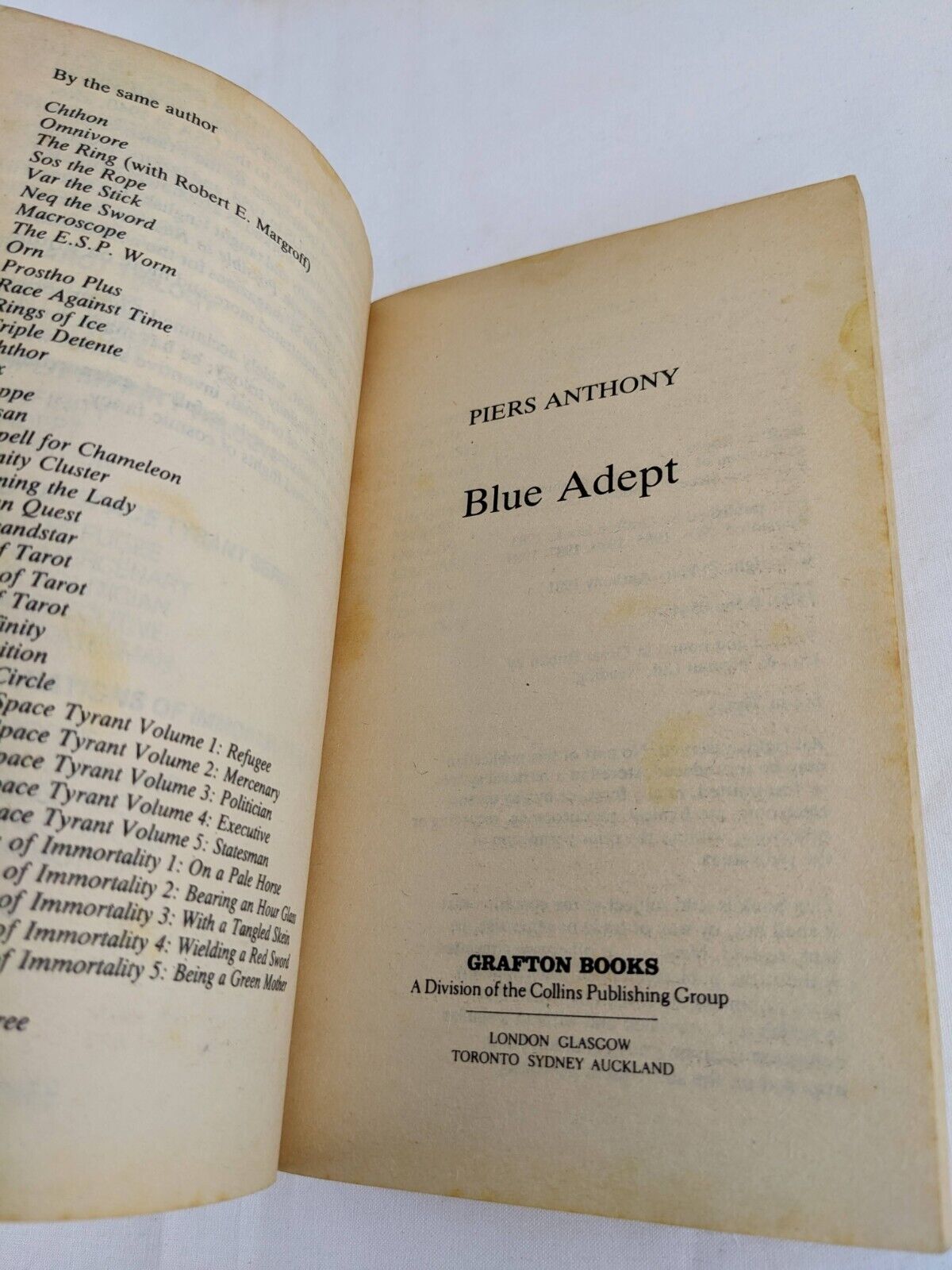 Blue Adept & Juxtaposition by Piers Anthony 1989 Split Infinity