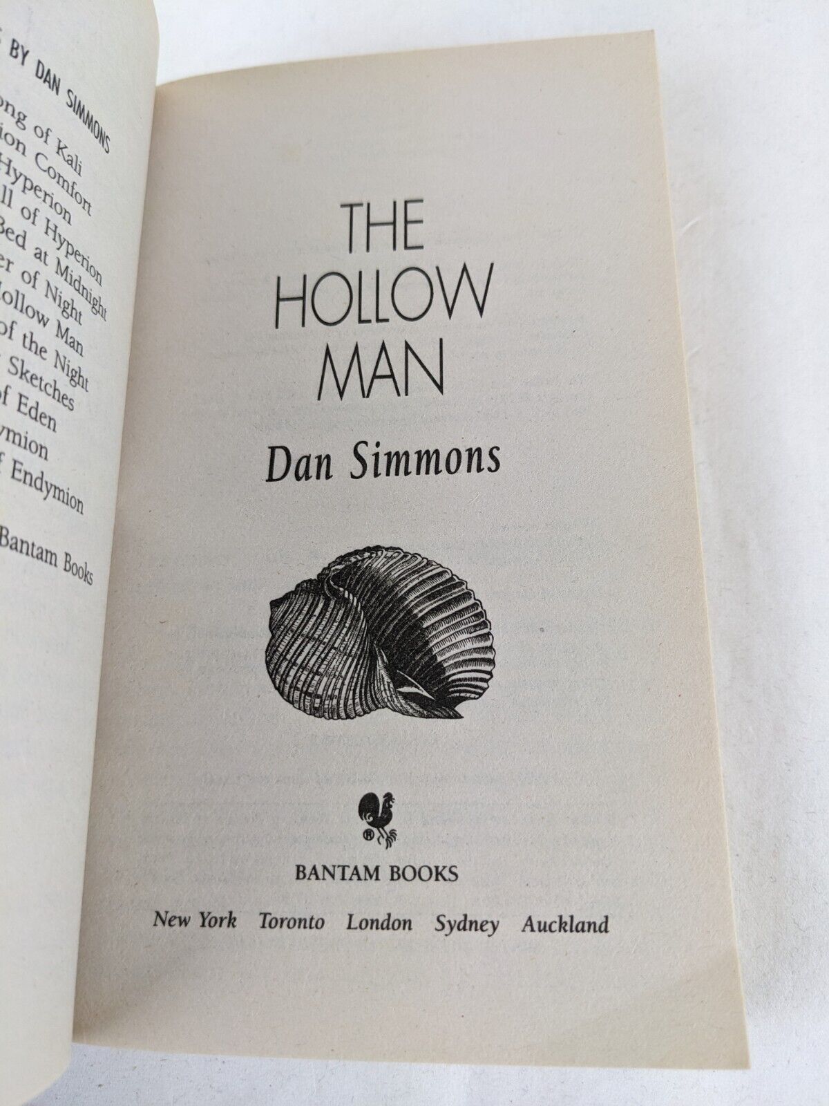 The hollow man by Dan Simmons 1993