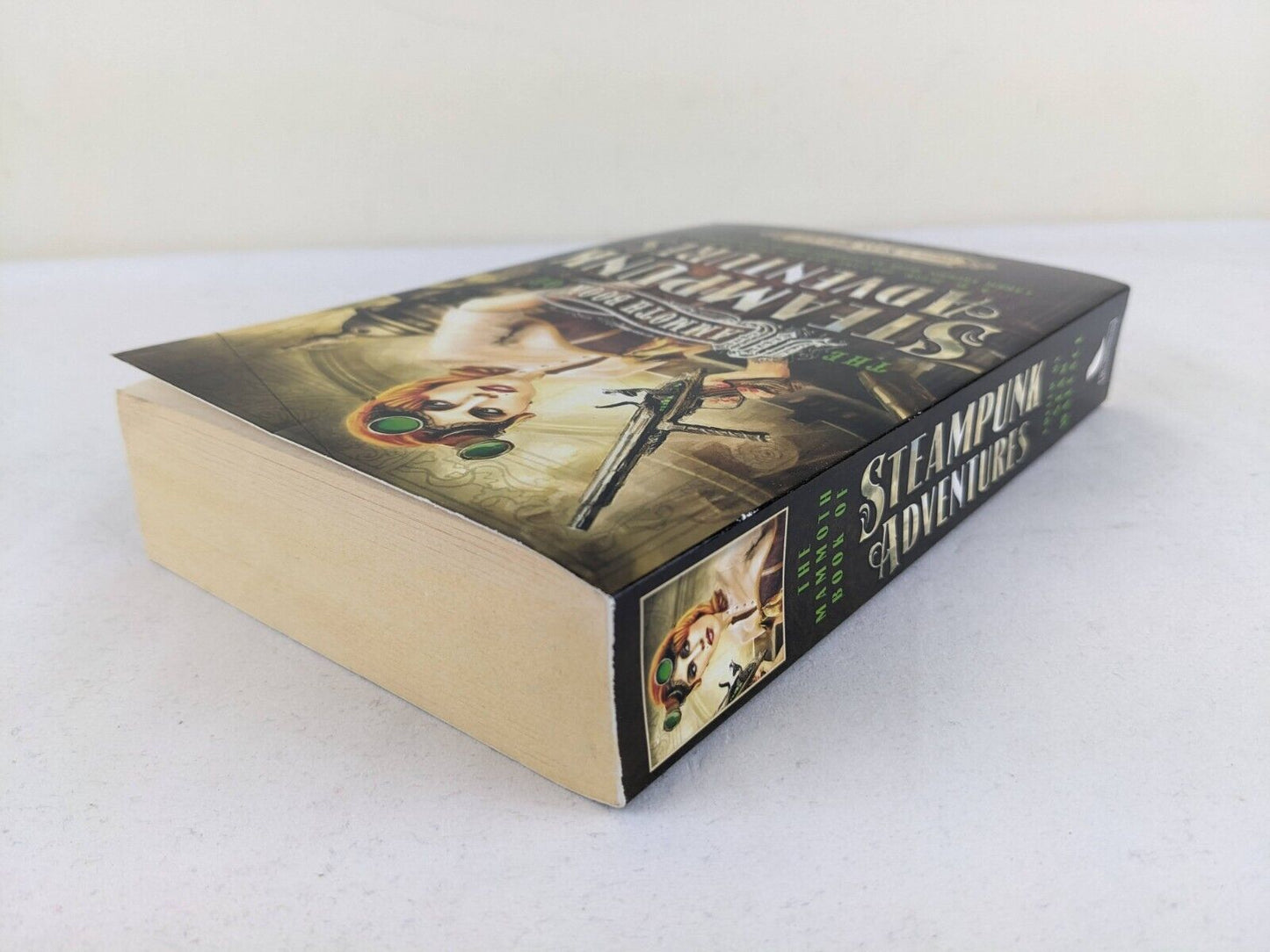 The mammoth book of Steampunk adventures by Sean Wallace 2014