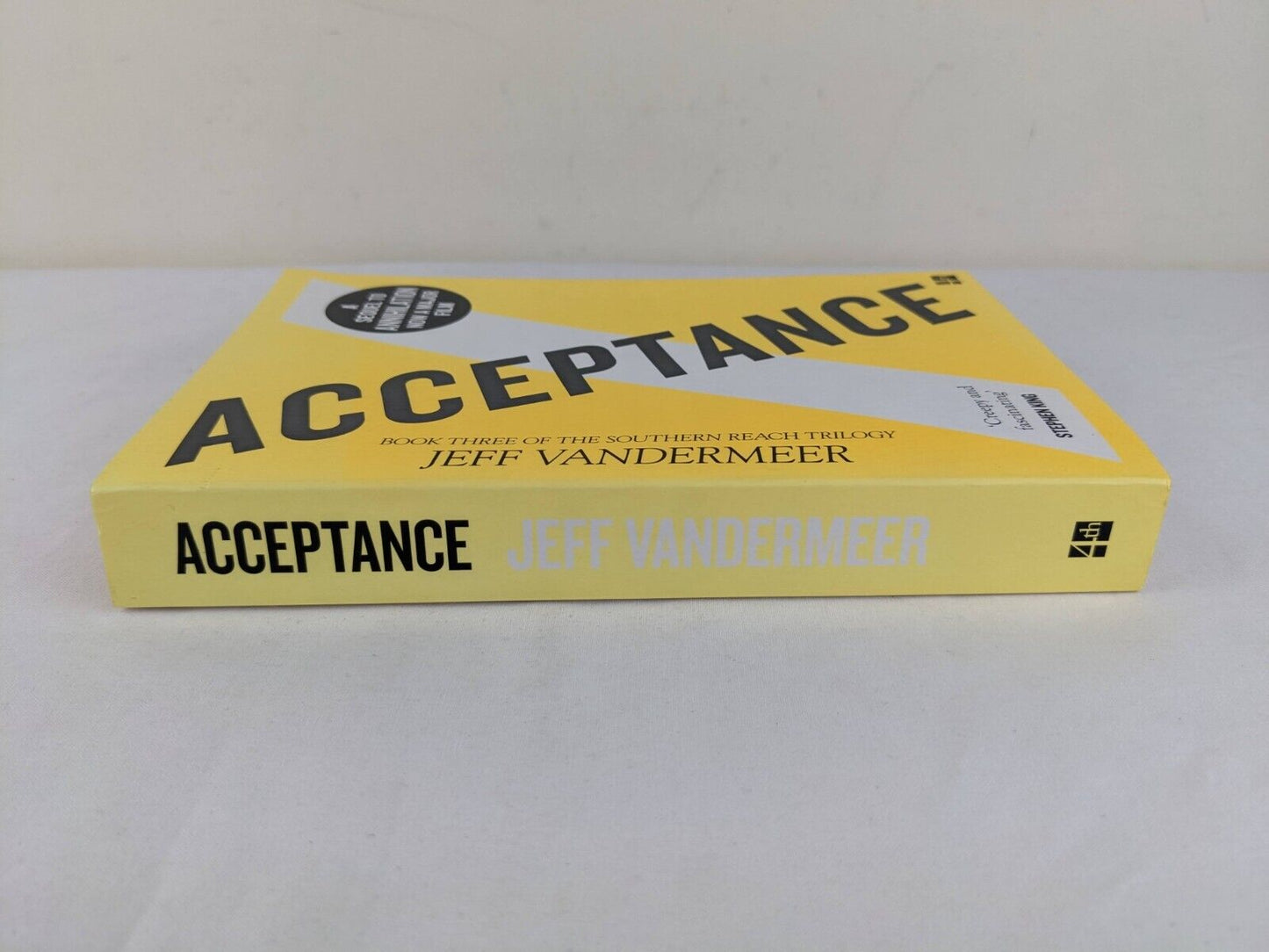 Acceptance by Jeff Vandermeer 2015 Southern Reach