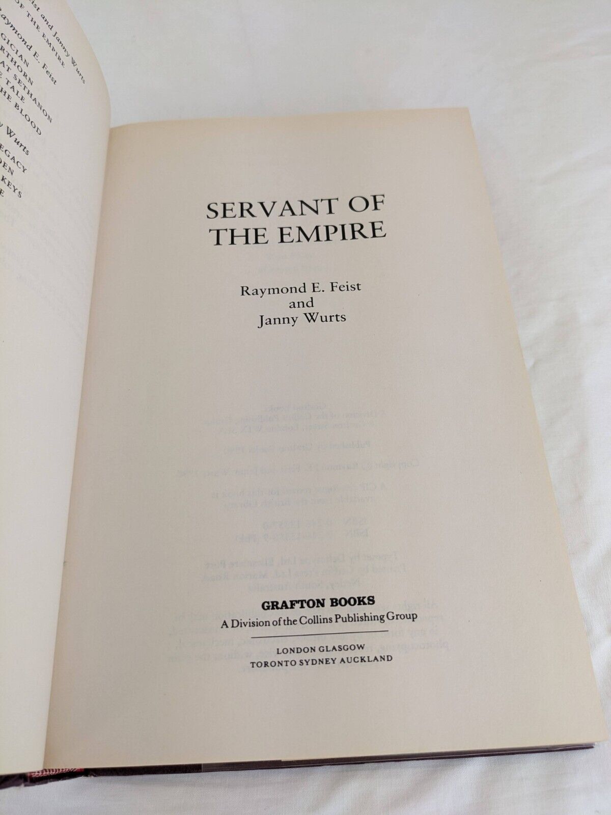 Servant of the empire by Raymond E. Feist & Janny Wurts Hardcover 1990