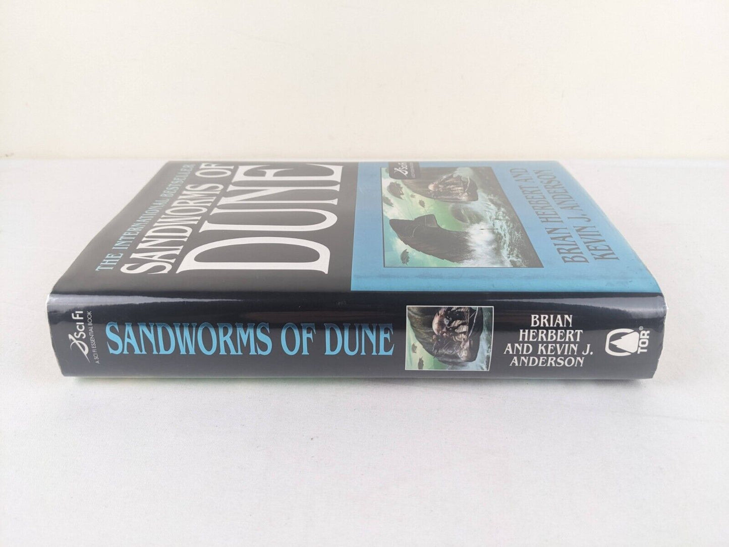 Sandworms of Dune by Brian Herbert & Kevin Anderson 2007 Hardcover First Edition