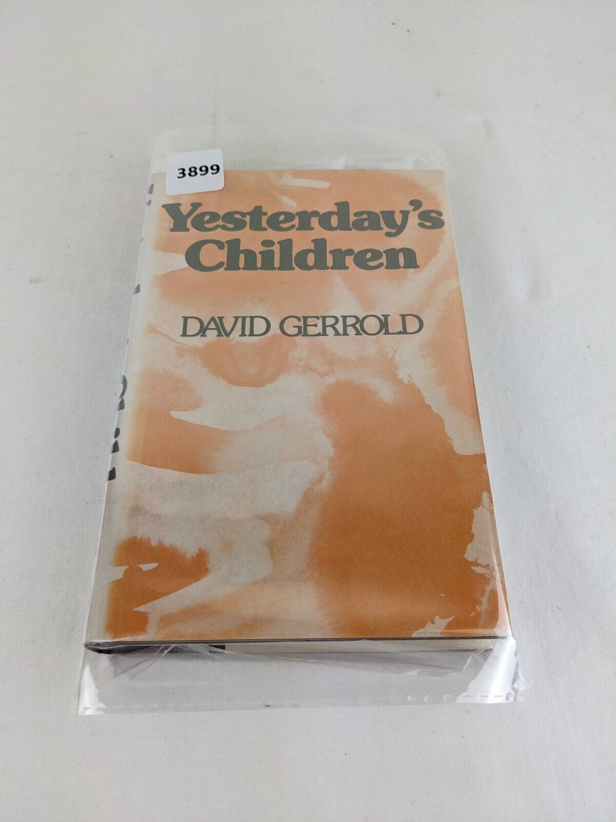 Yesterday's children by David Gerrold 1975 Hardcover Reader's Union